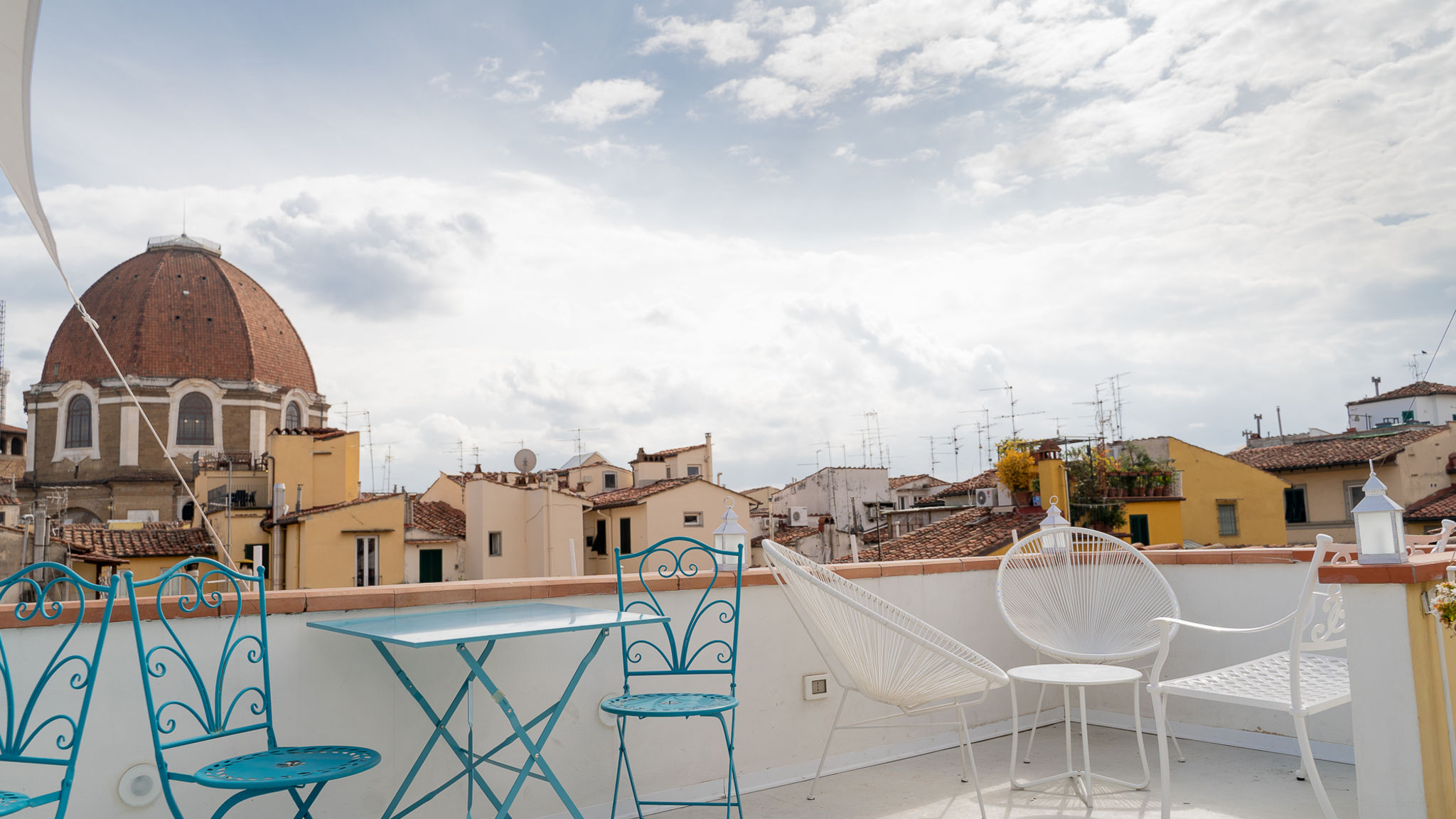 The Florence Central View Boutique - Lea Blue