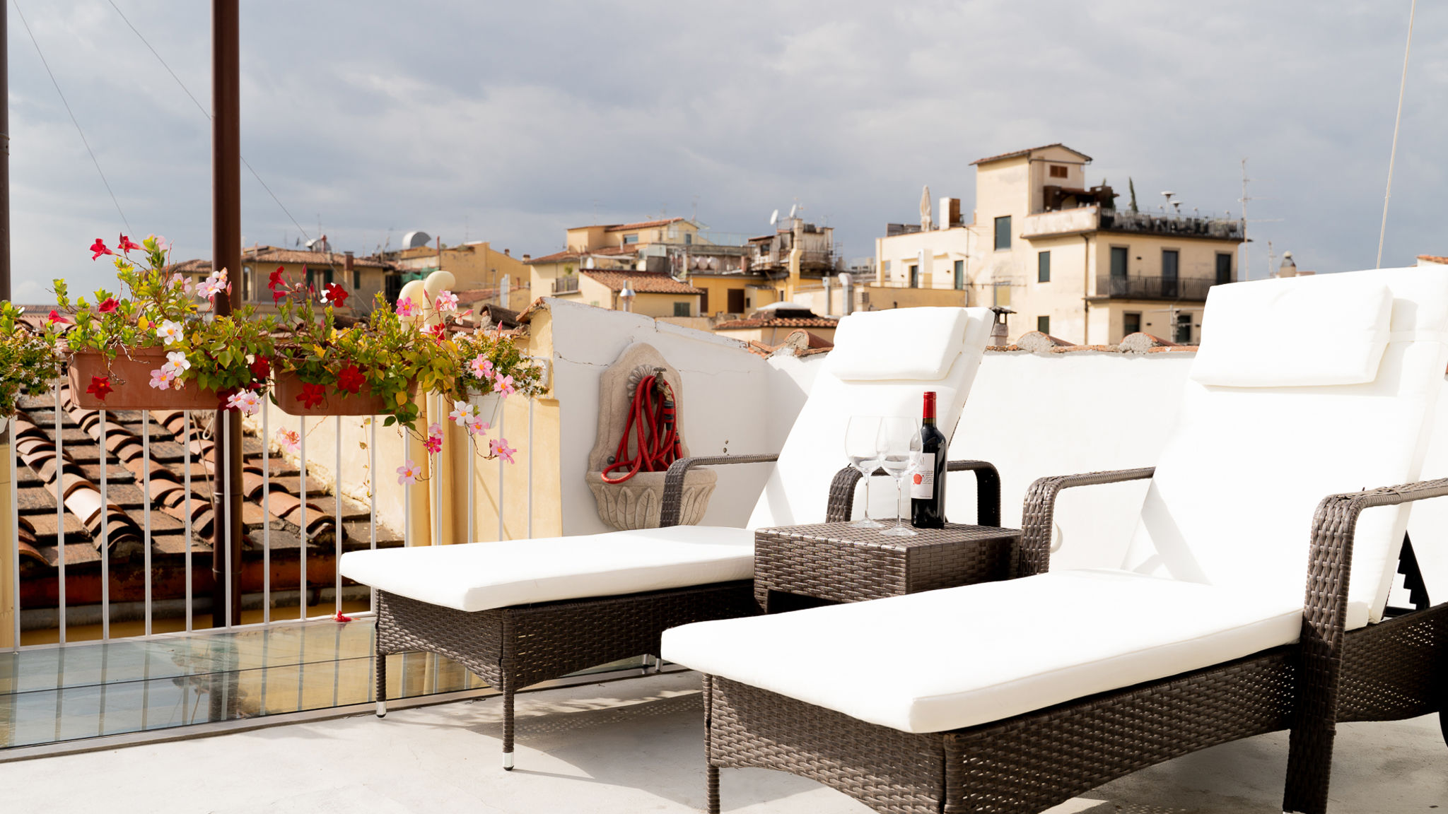 The Florence Central View Boutique - Giulia Rose