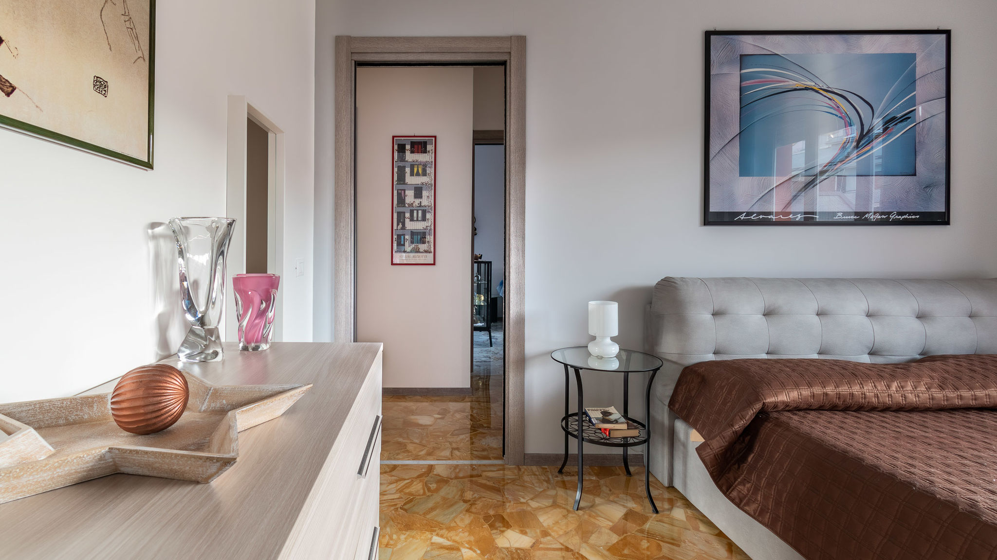 Spacious apartment 4 min to the beach