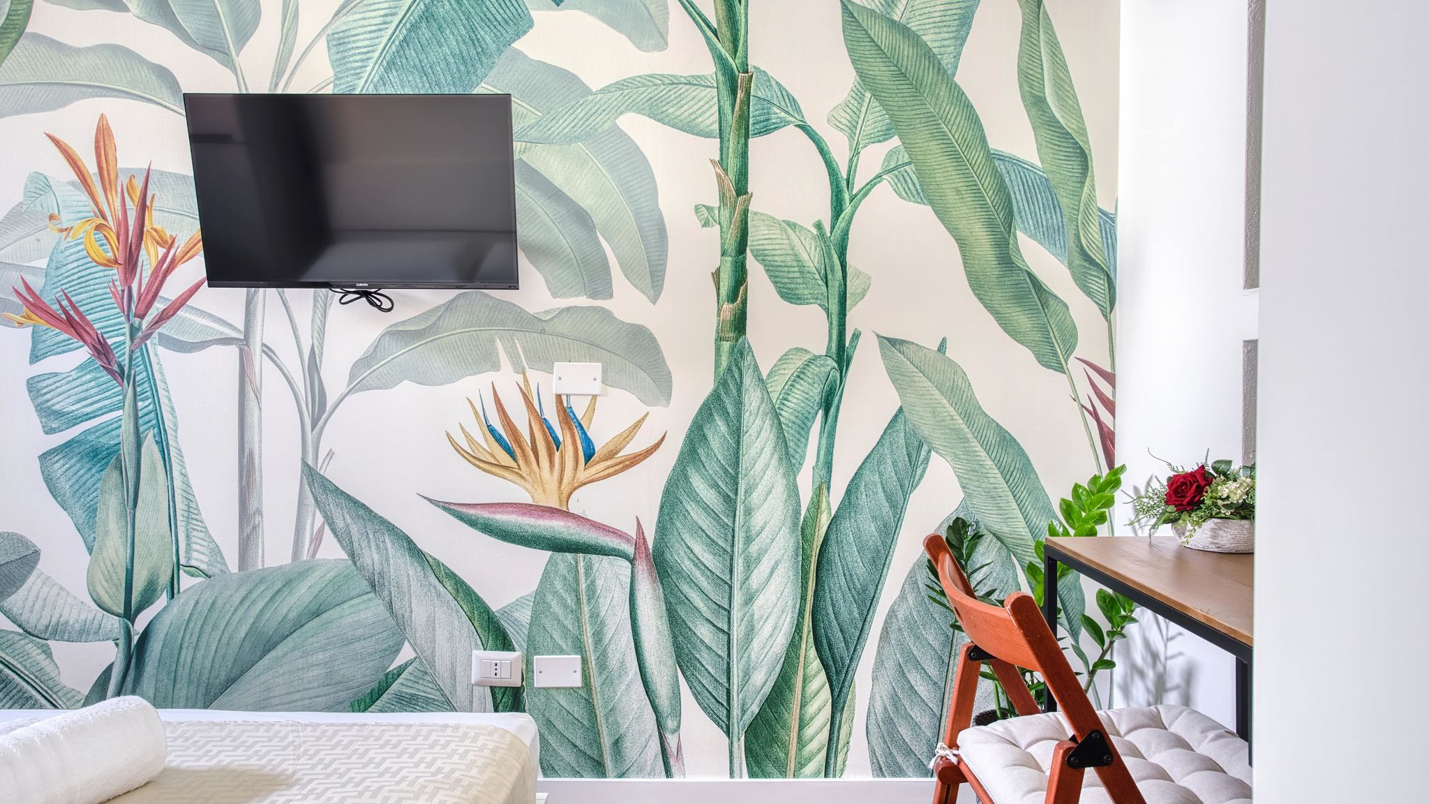 Italianway Milano Rosmini13; Lil Gem in Sempione District