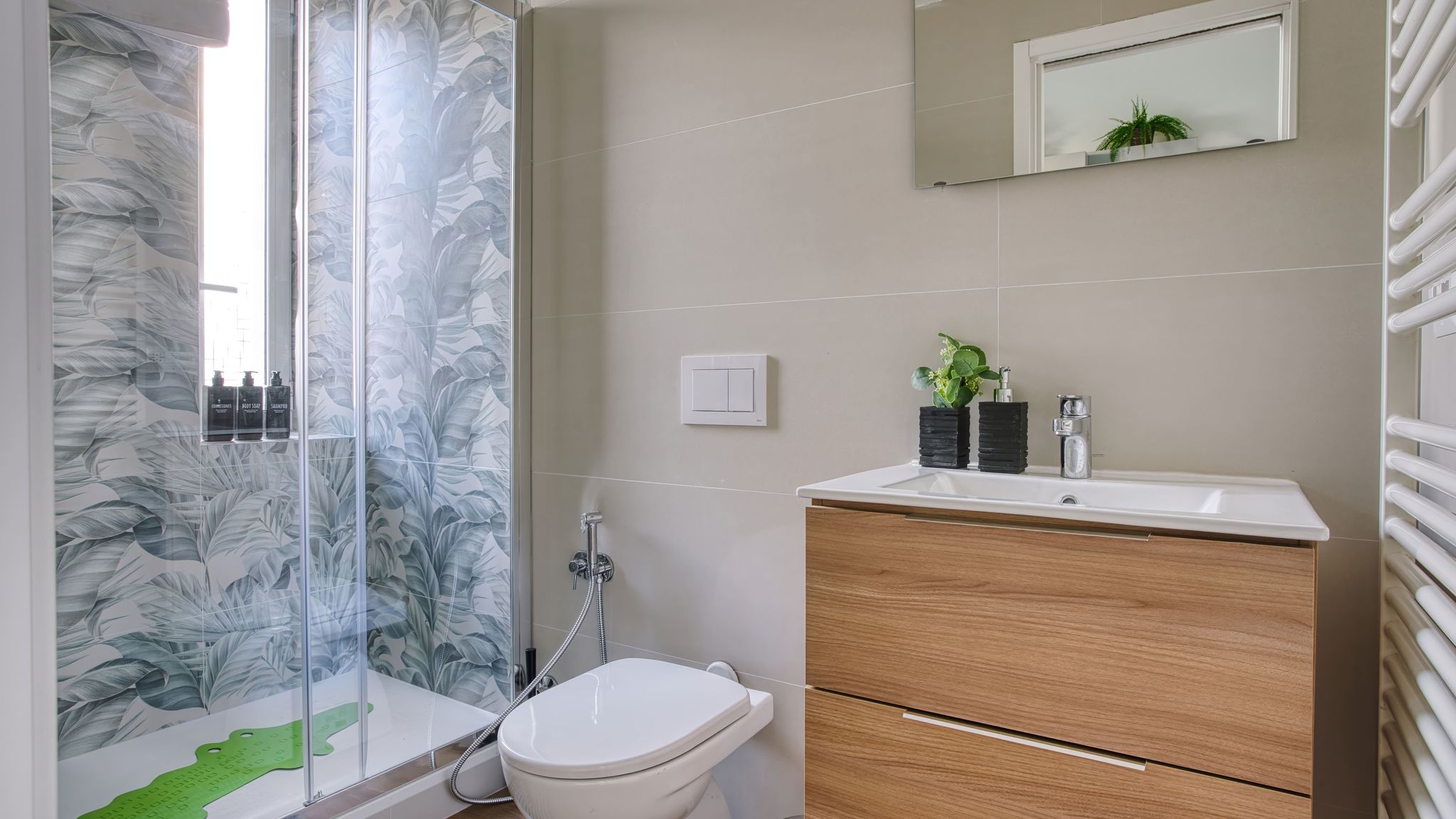 Italianway Milano Rosmini13; Lil Gem in Sempione District