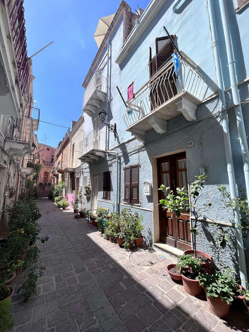 Italianway Carloforte Casa GIOIA nel cuore di Carloforte; Wifi e AC