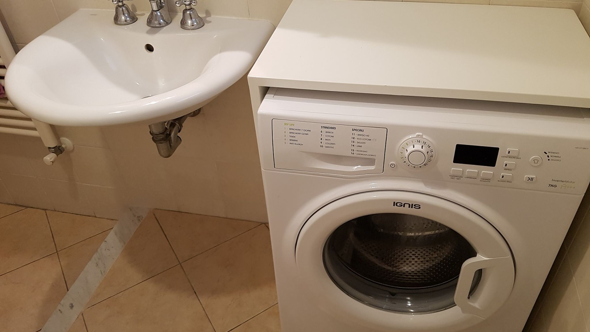 Italianway Monterosso al Mare Giuliana Cosy Apt central & near the best beaches