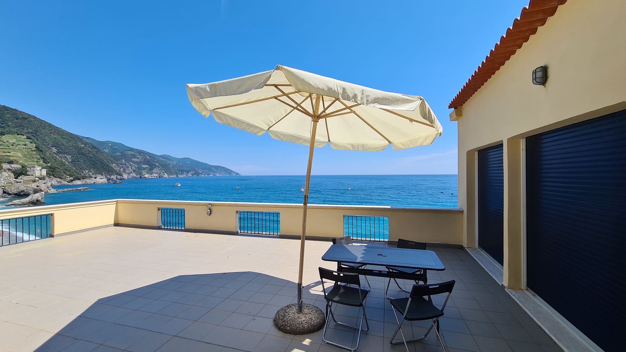 Italianway Monterosso al Mare Villa Ferrer Best view of the sea and the 5terre