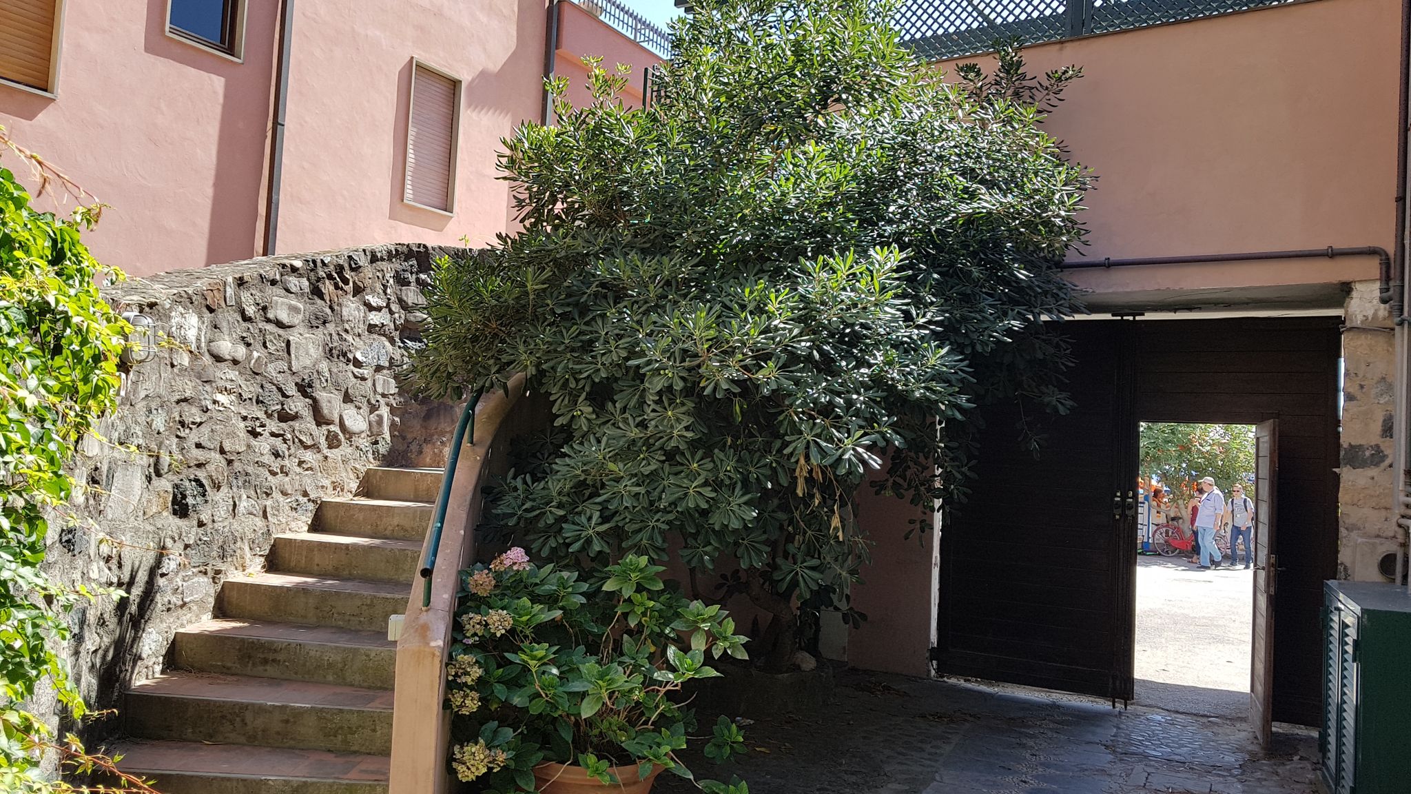 Italianway Monterosso al Mare Wind Rose House - By the BEACH with AC & Parking