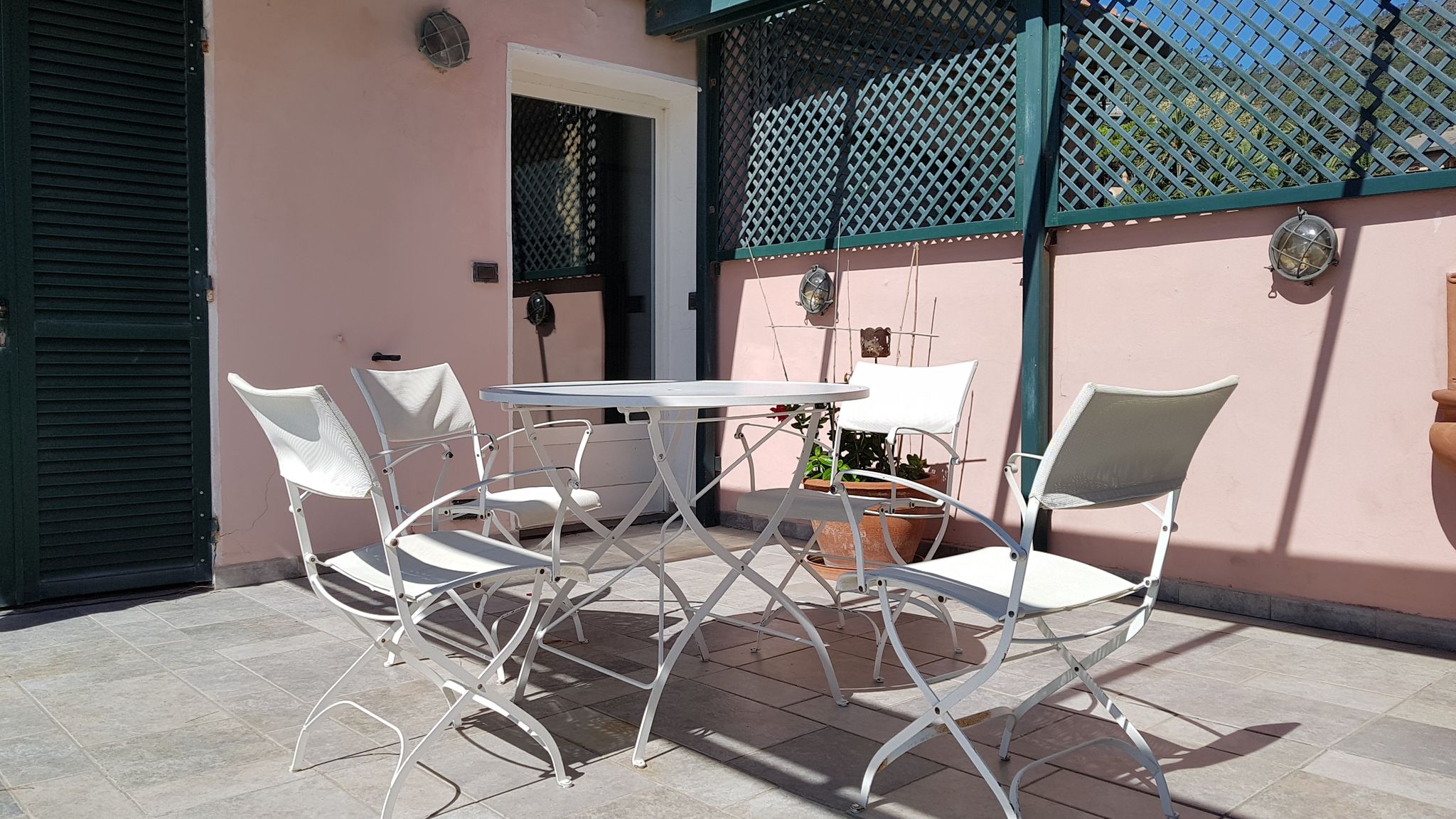 Italianway Monterosso al Mare Wind Rose House - By the BEACH with AC & Parking