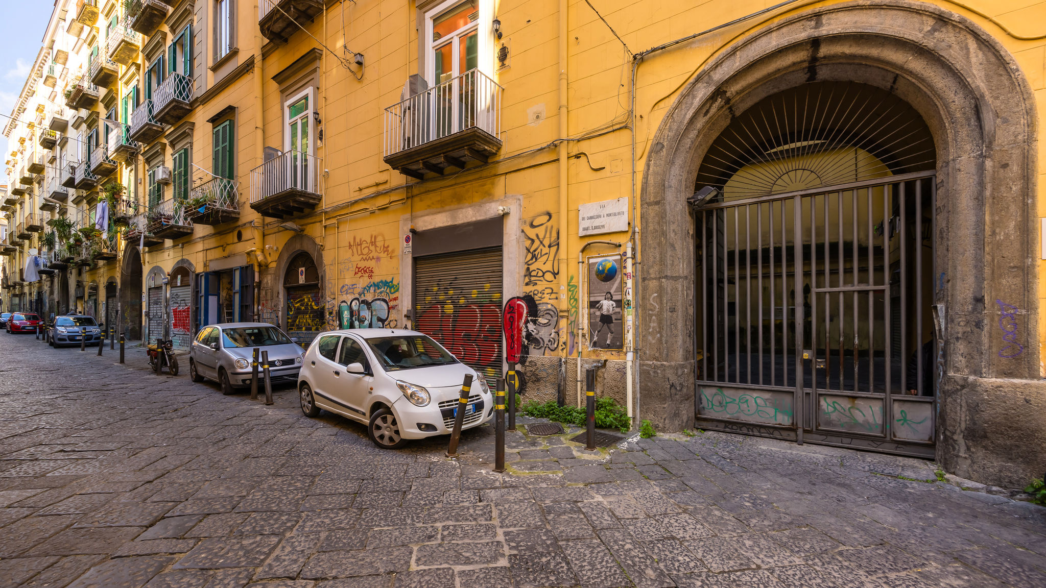 Italianway Napoli Carrozzieri Nest at Historical Center