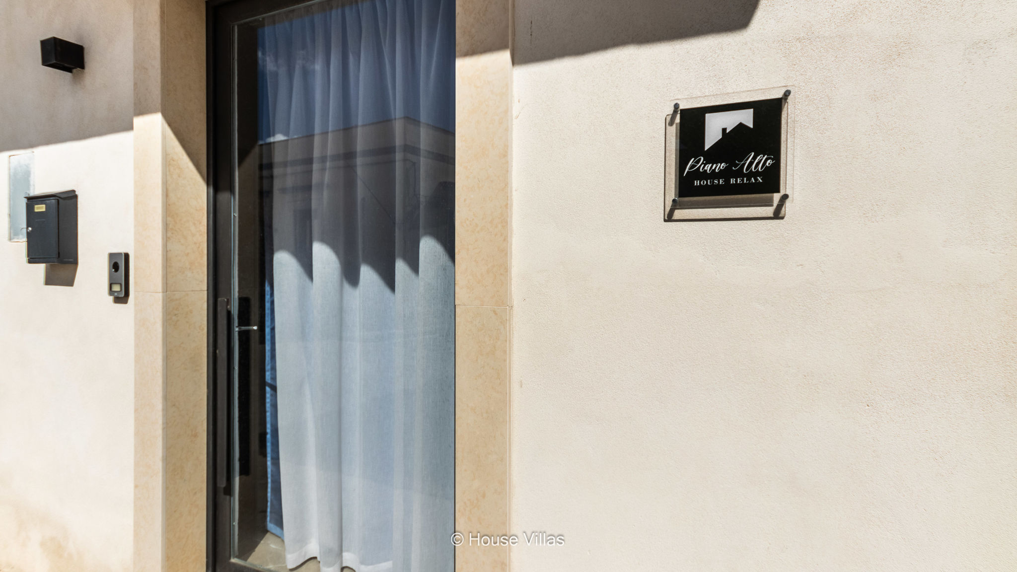  Piano Alto House
