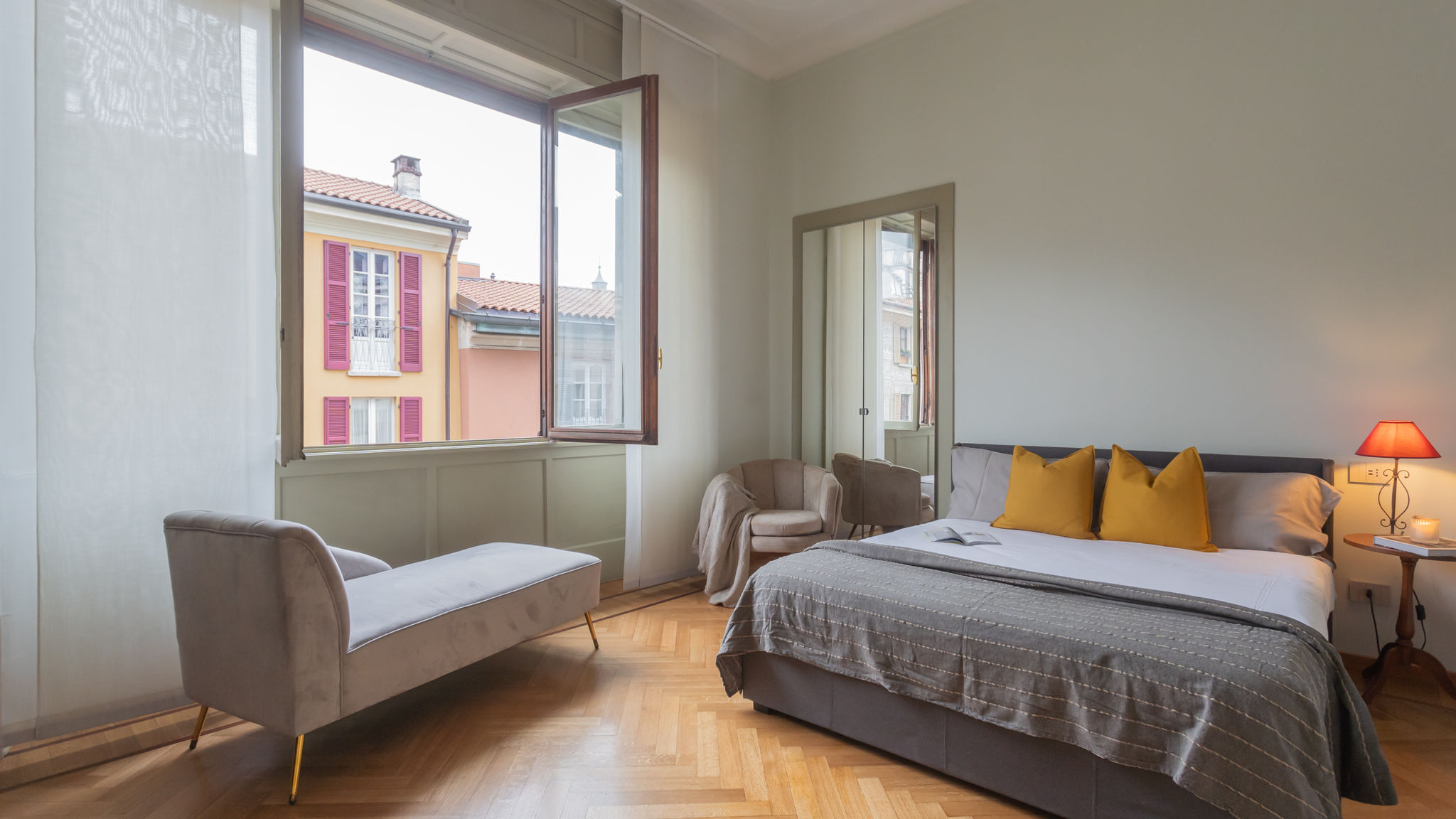 Italianway Como Garibaldi's Balcony