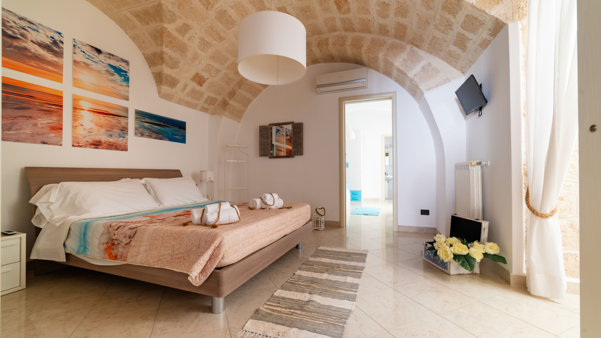 MONHOLIDAY - ospitalità e servizi per il turismo Monopoli Gioia Casa Vacanze