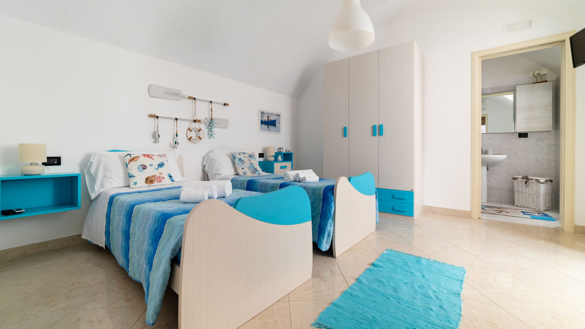 MONHOLIDAY - ospitalità e servizi per il turismo Monopoli Gioia Casa Vacanze