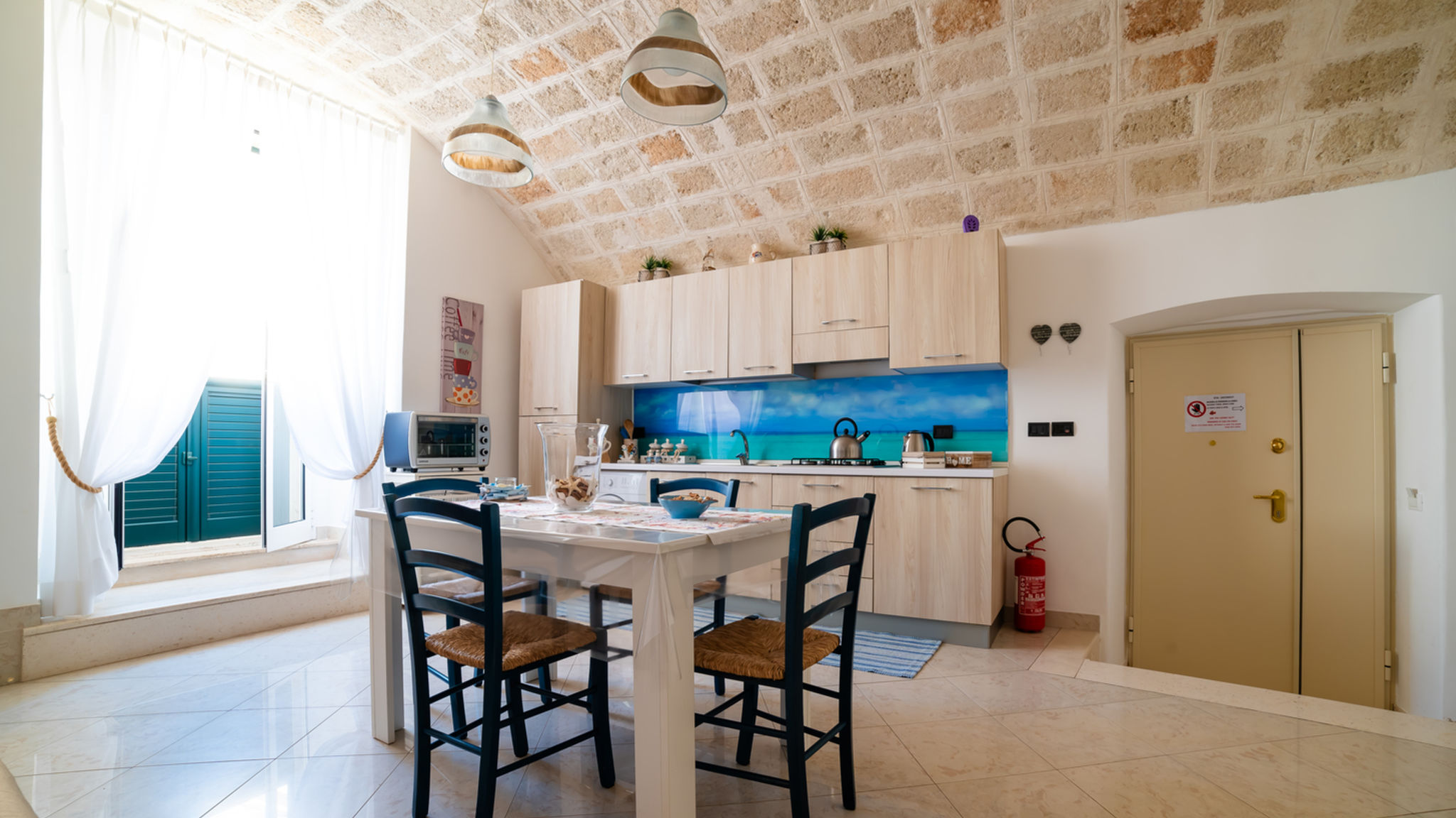 MONHOLIDAY - ospitalità e servizi per il turismo Monopoli Gioia Casa Vacanze