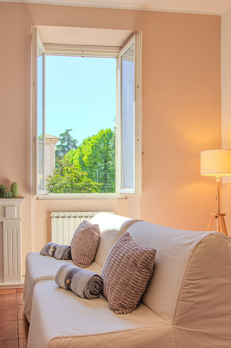 Houset Monza La ringhiera fiorita - 102 by Houset