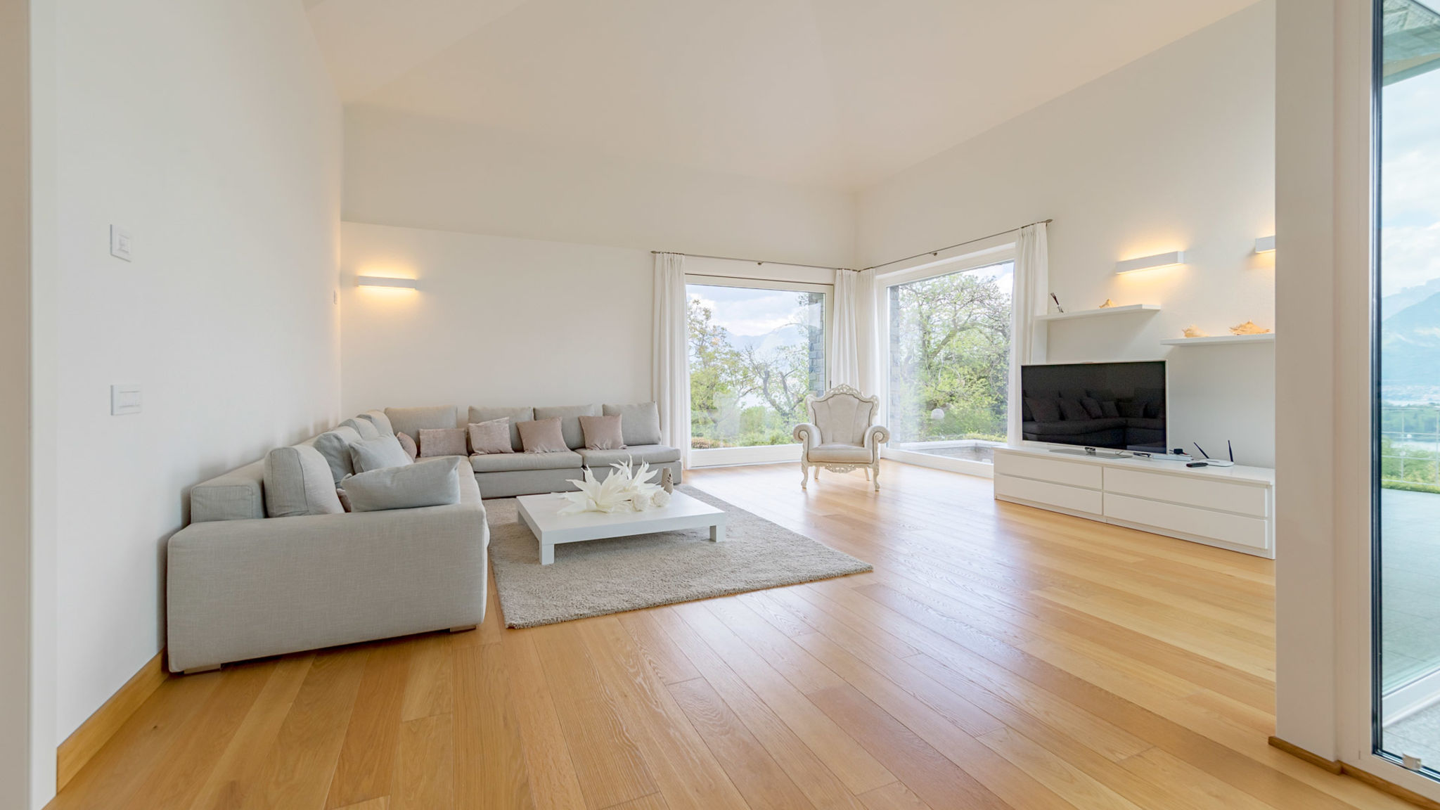 Italianway Griante Villa Miraggio by MyVillaCollection