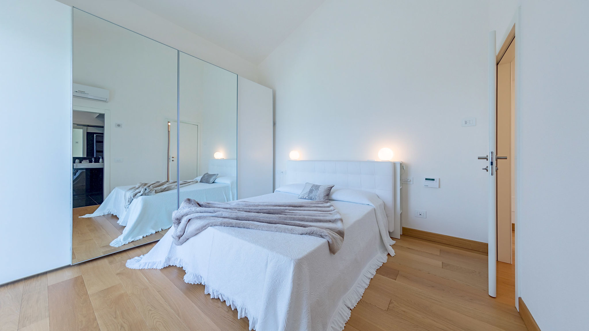 Italianway Griante Villa Miraggio by MyVillaCollection