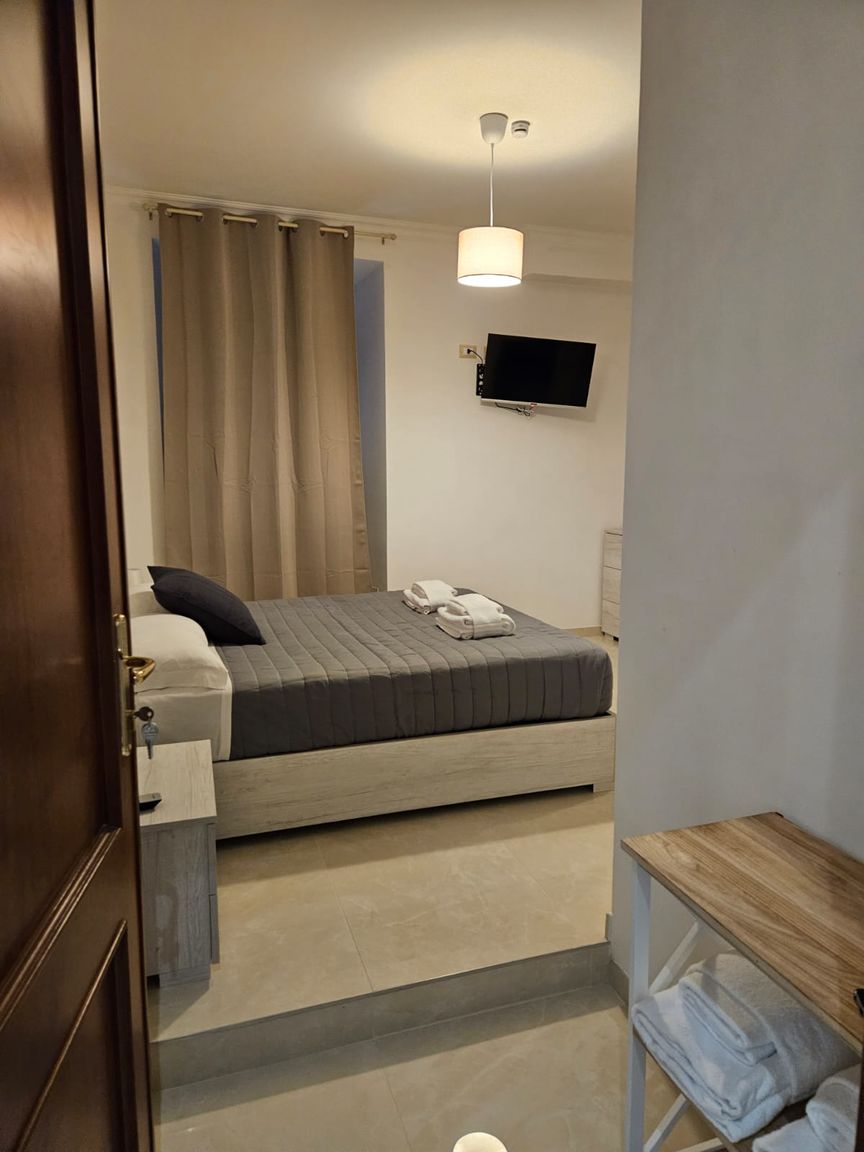 Stendardi's House_OLD_OWNER