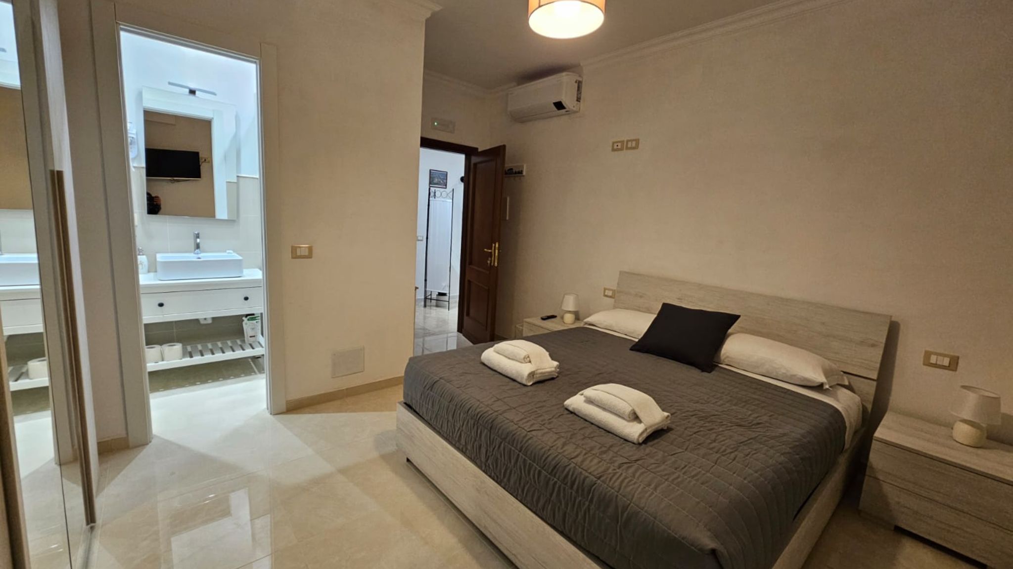 Stendardi's House - Stanza 3_OLD_OWNER
