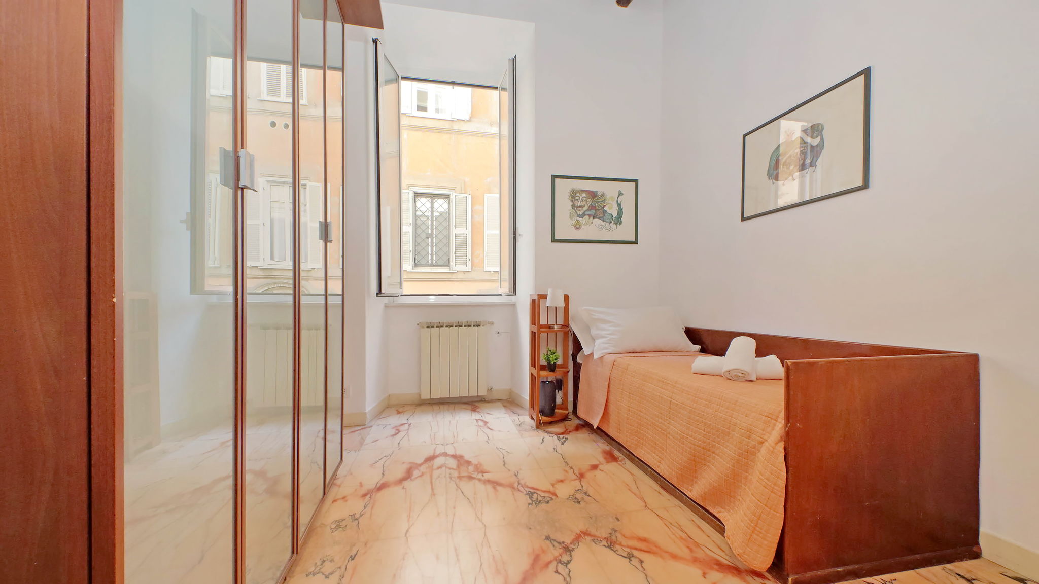 4BNB Roma 4BNB - Lungaretta Jacuzzi Apartment