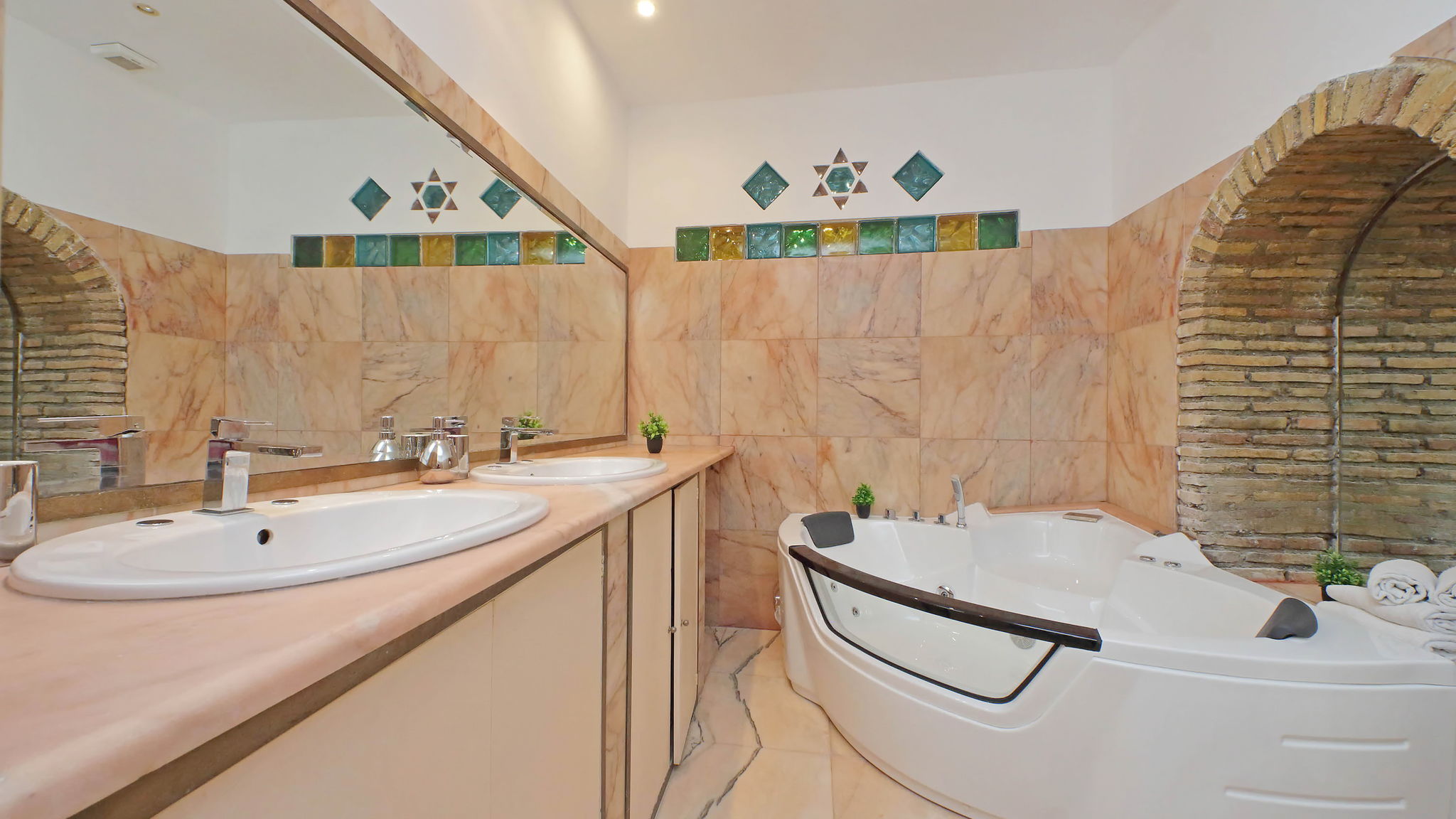 Italianway Roma 4BNB - Lungaretta Jacuzzi Apartment