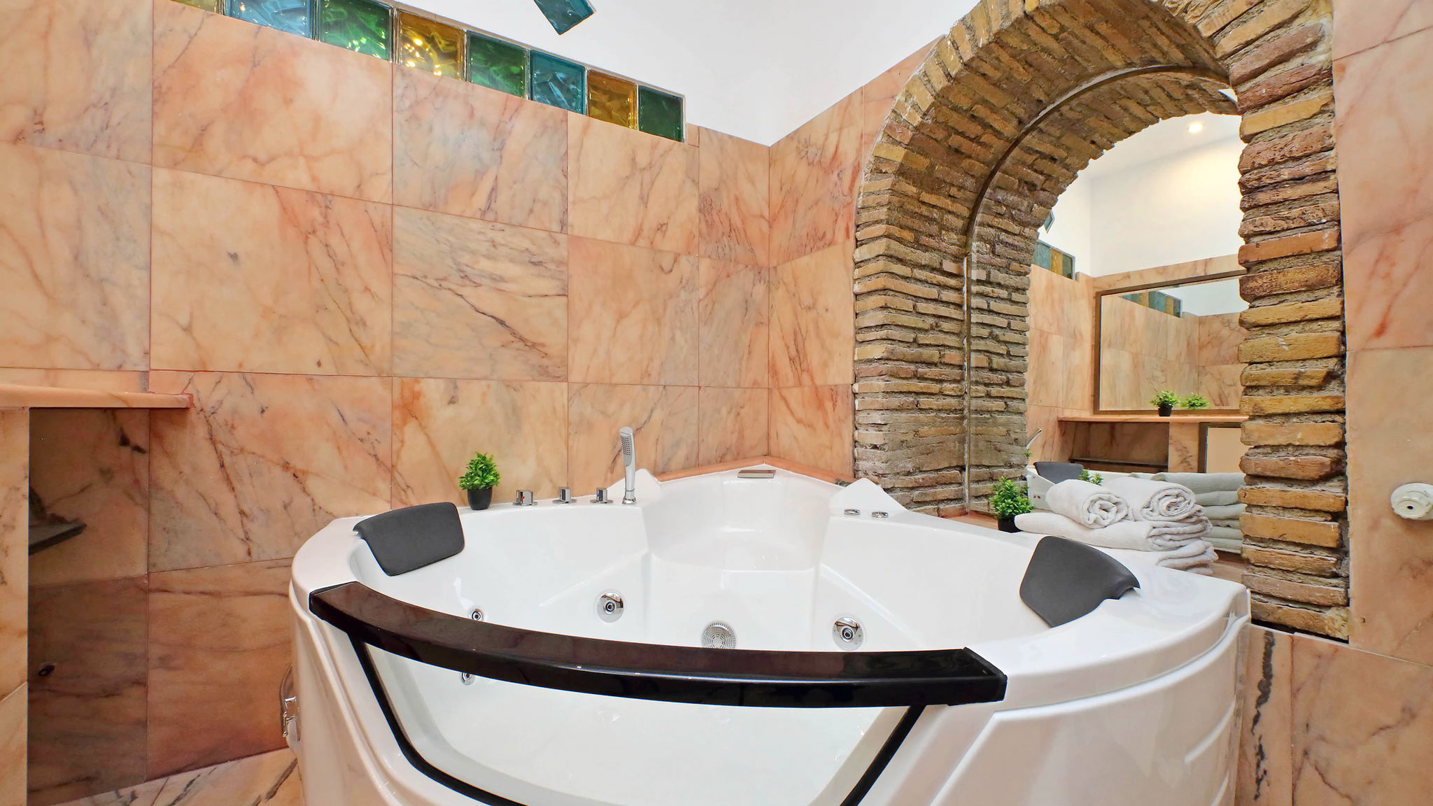 Italianway Roma 4BNB - Lungaretta Jacuzzi Apartment