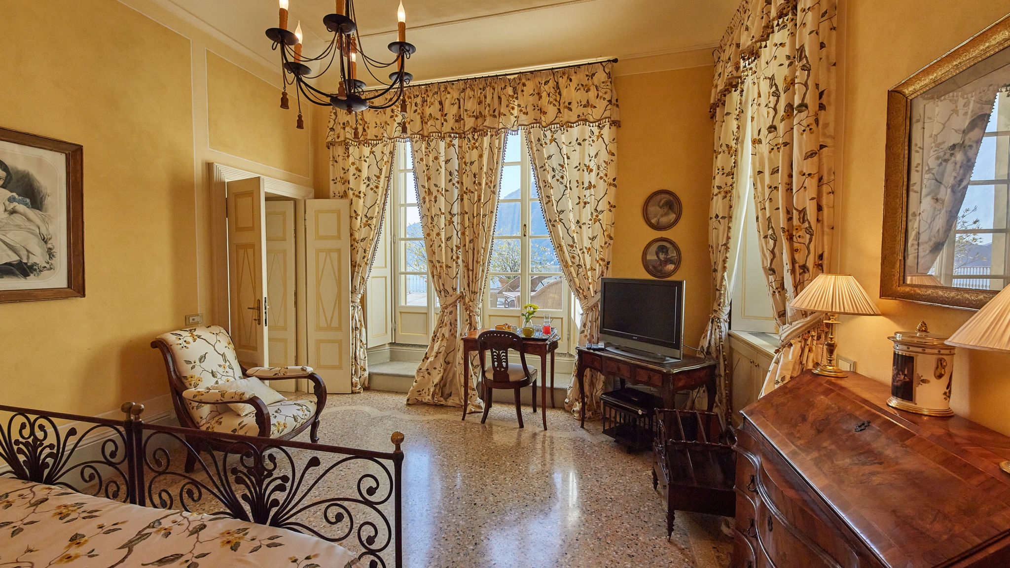 Italianway Torno Villa Tesoro by MyVillaCollection