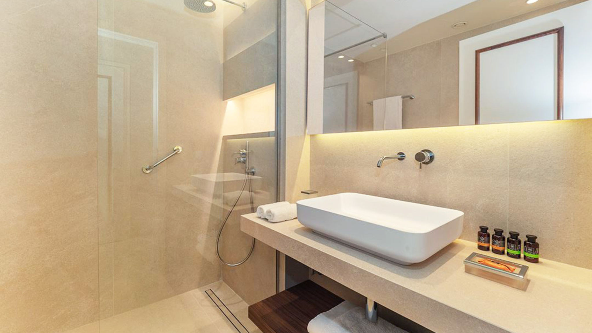 Bella Mare Hotel - Exclusive Family Suite 405