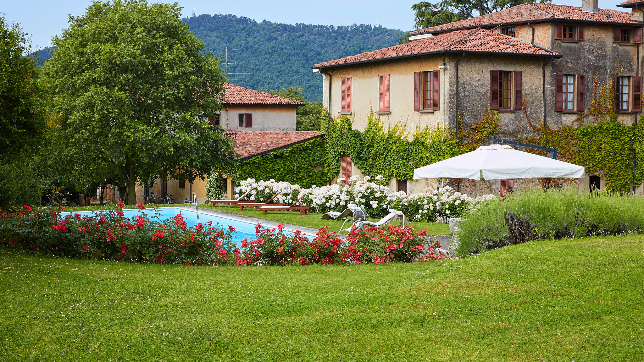 Italianway Erbusco Palazzo Dei Laghi by Elite Villas