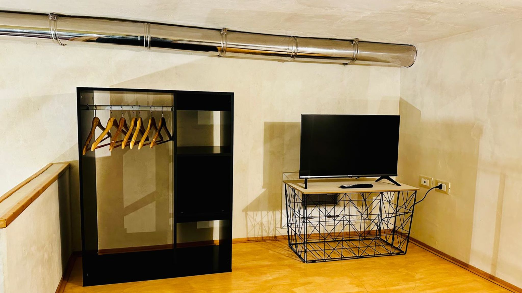 Leo Loft