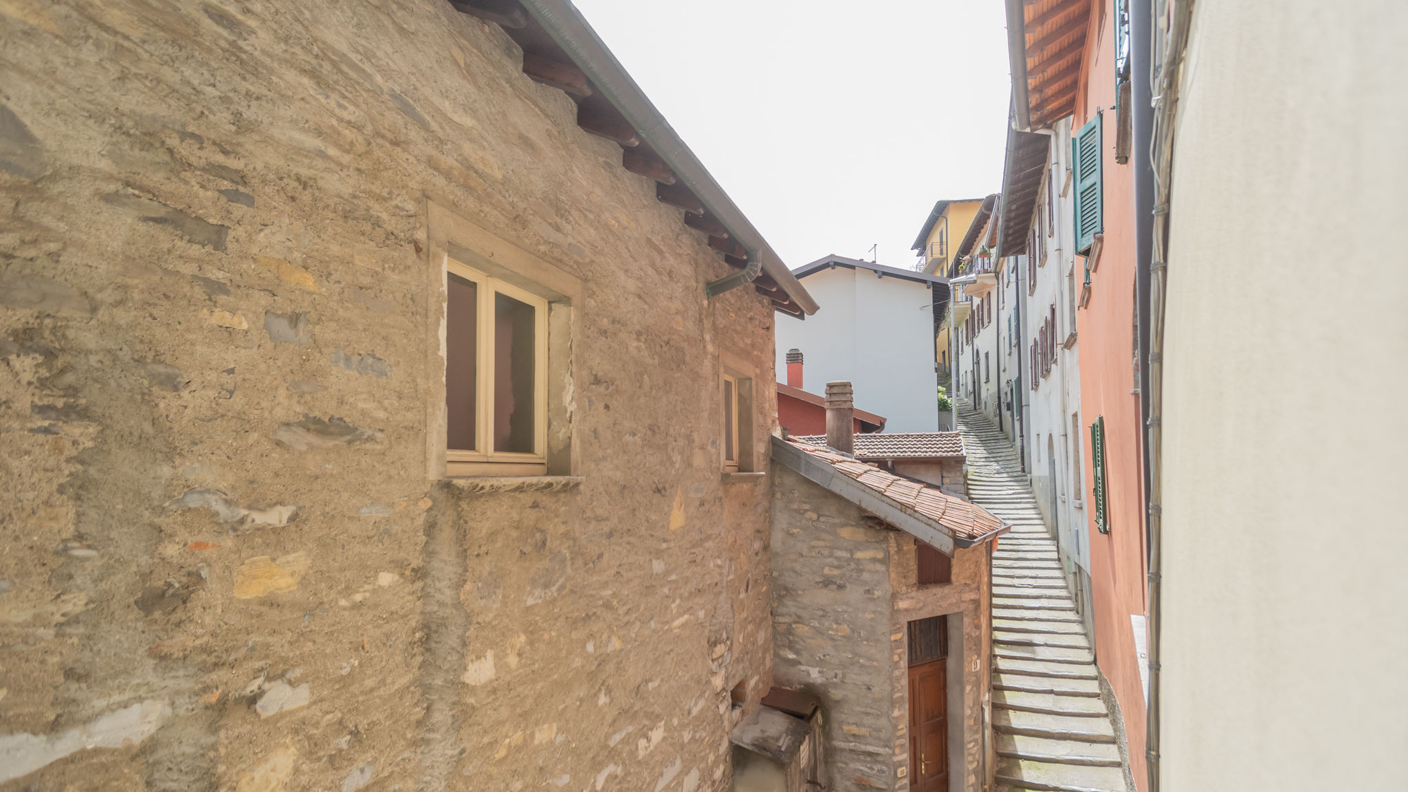 Italianway Carate Urio Gaia Suite nearby Urio's Castle