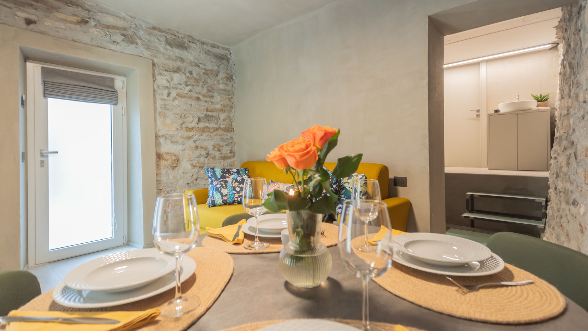 Italianway Carate Urio Gaia Suite nearby Urio's Castle
