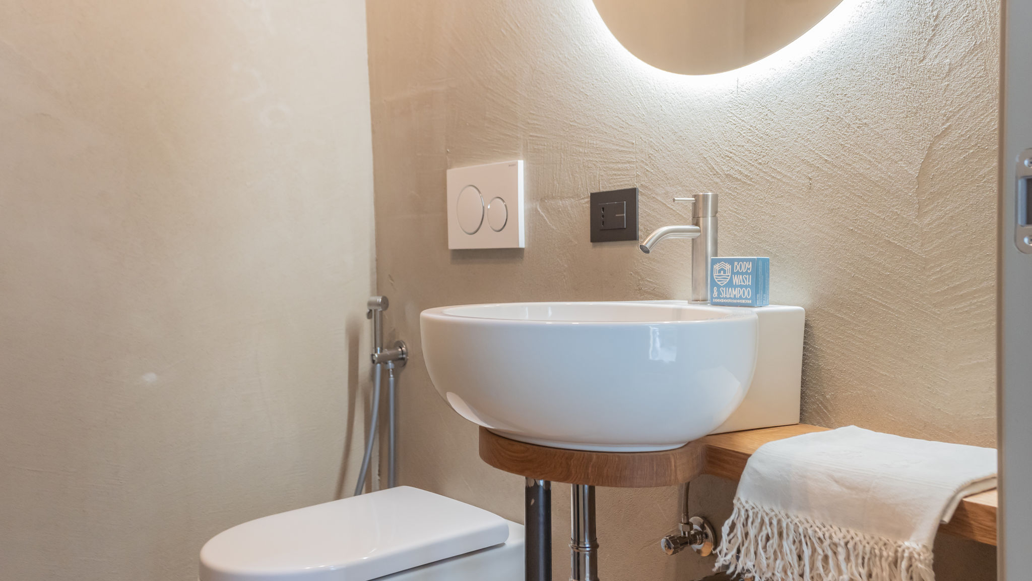 Italianway Carate Urio Urio's Castle Suites