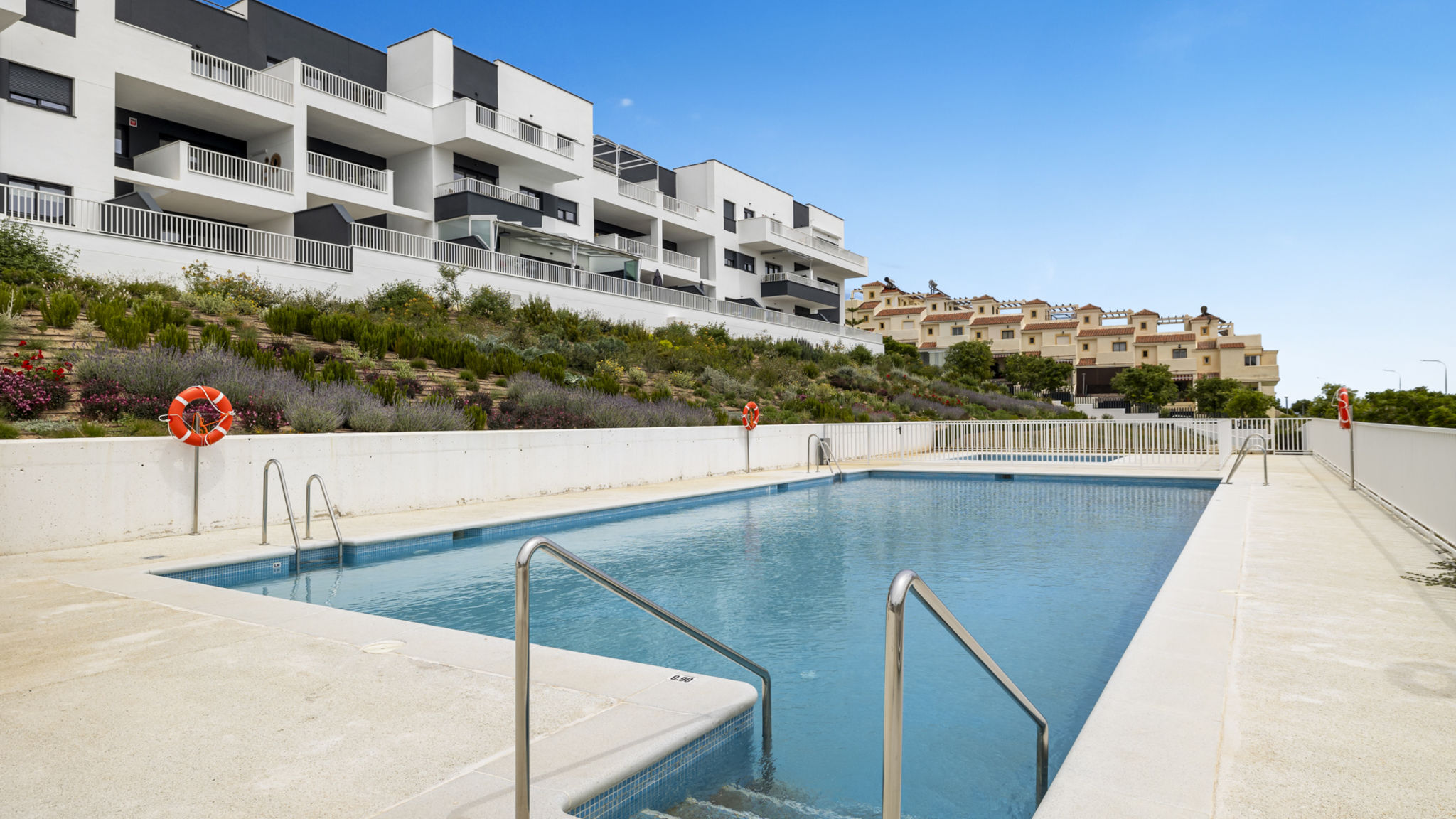 Sleek flat with pool in Benalmádena - Ref 118