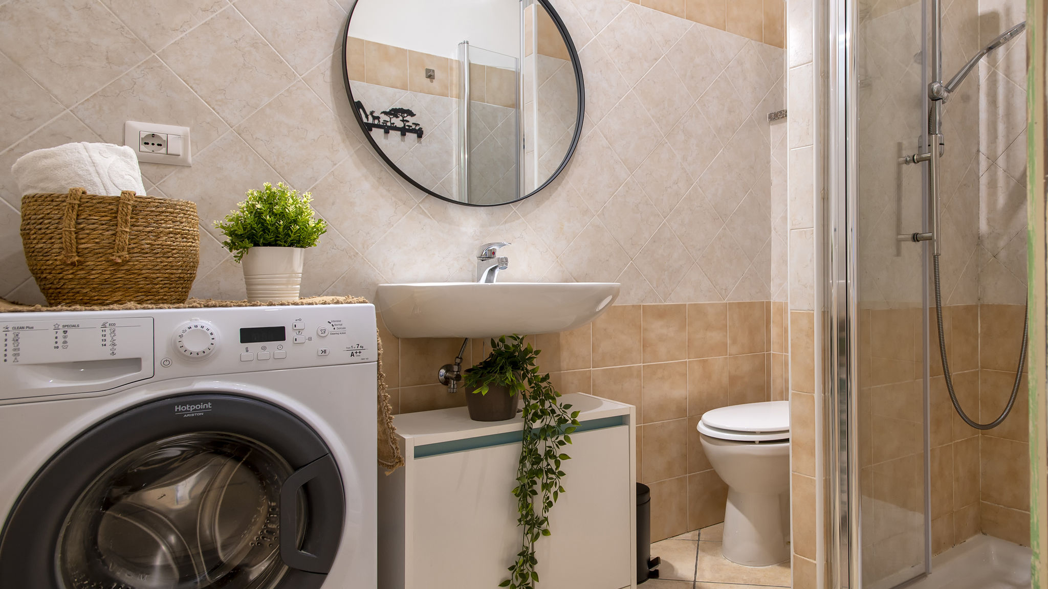 Italianway Sassari Sardinia Re - Emerald House