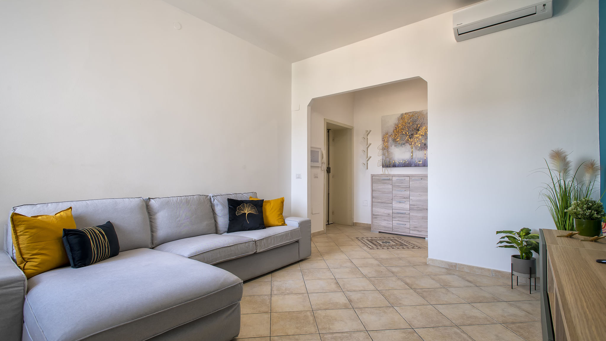 Italianway Sassari Sardinia Re - Emerald House