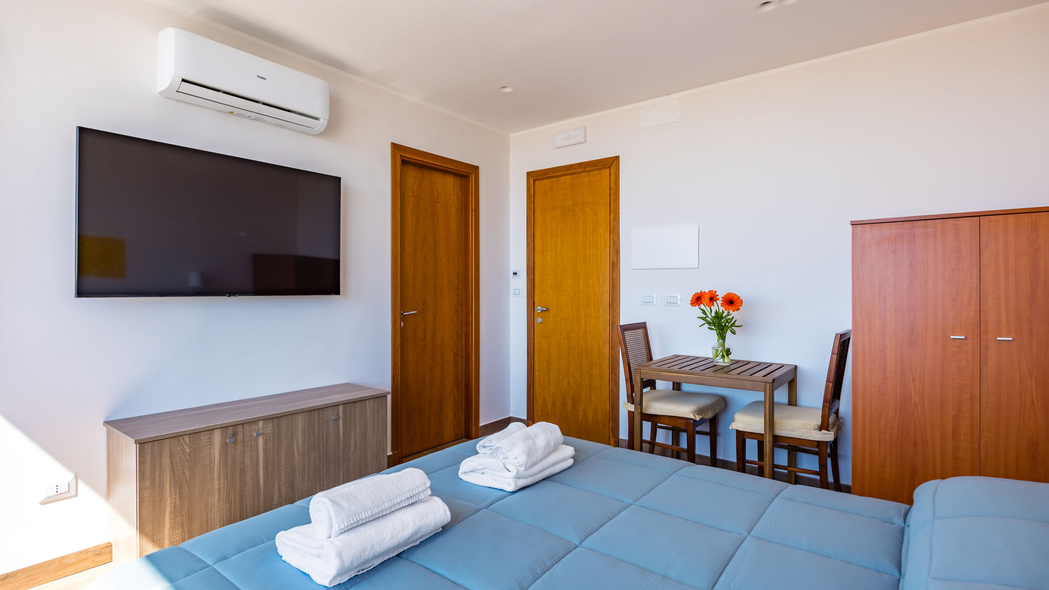 Napoliapartments.it (per Apt commercializzati) Napoli Chiave di Fuga - Doppia Superior -  Camera 4