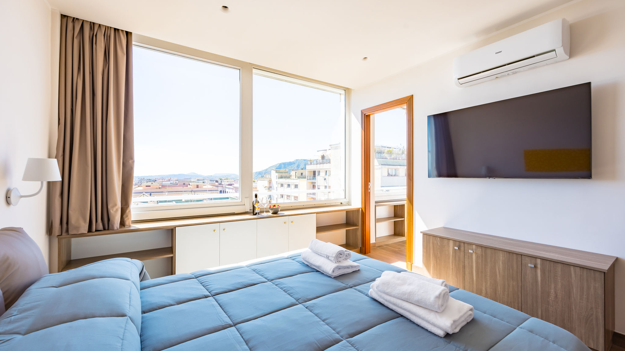 Napoliapartments.it (per Apt commercializzati) Napoli Chiave di Fuga - Doppia Superior -  Camera 4