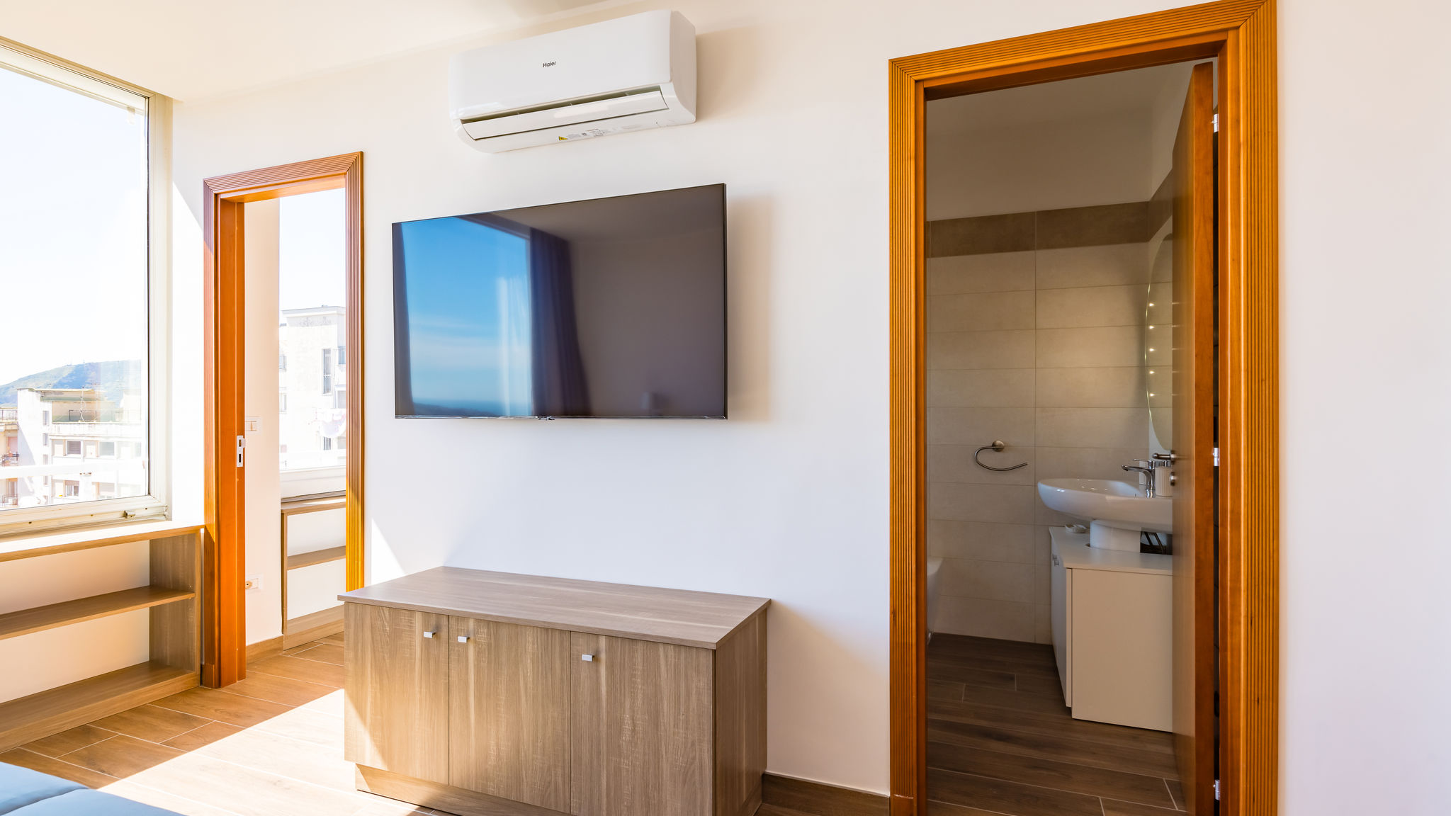 Napoliapartments.it (per Apt commercializzati) Napoli Chiave di Fuga - Doppia Superior -  Camera 4
