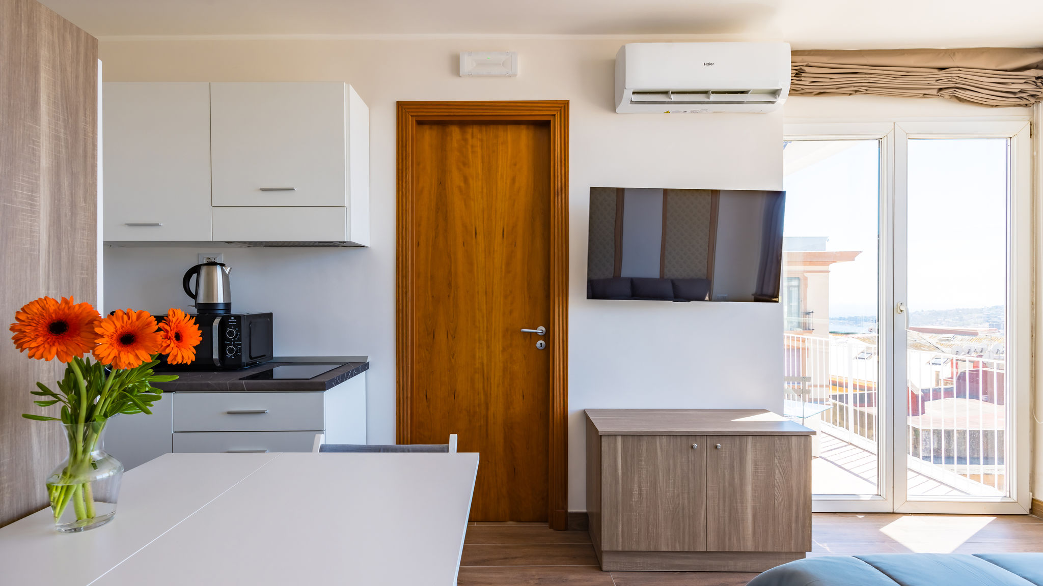 Napoliapartments.it (per Apt commercializzati) Napoli Chiave di Fuga - Doppia Deluxe -  Camera 5