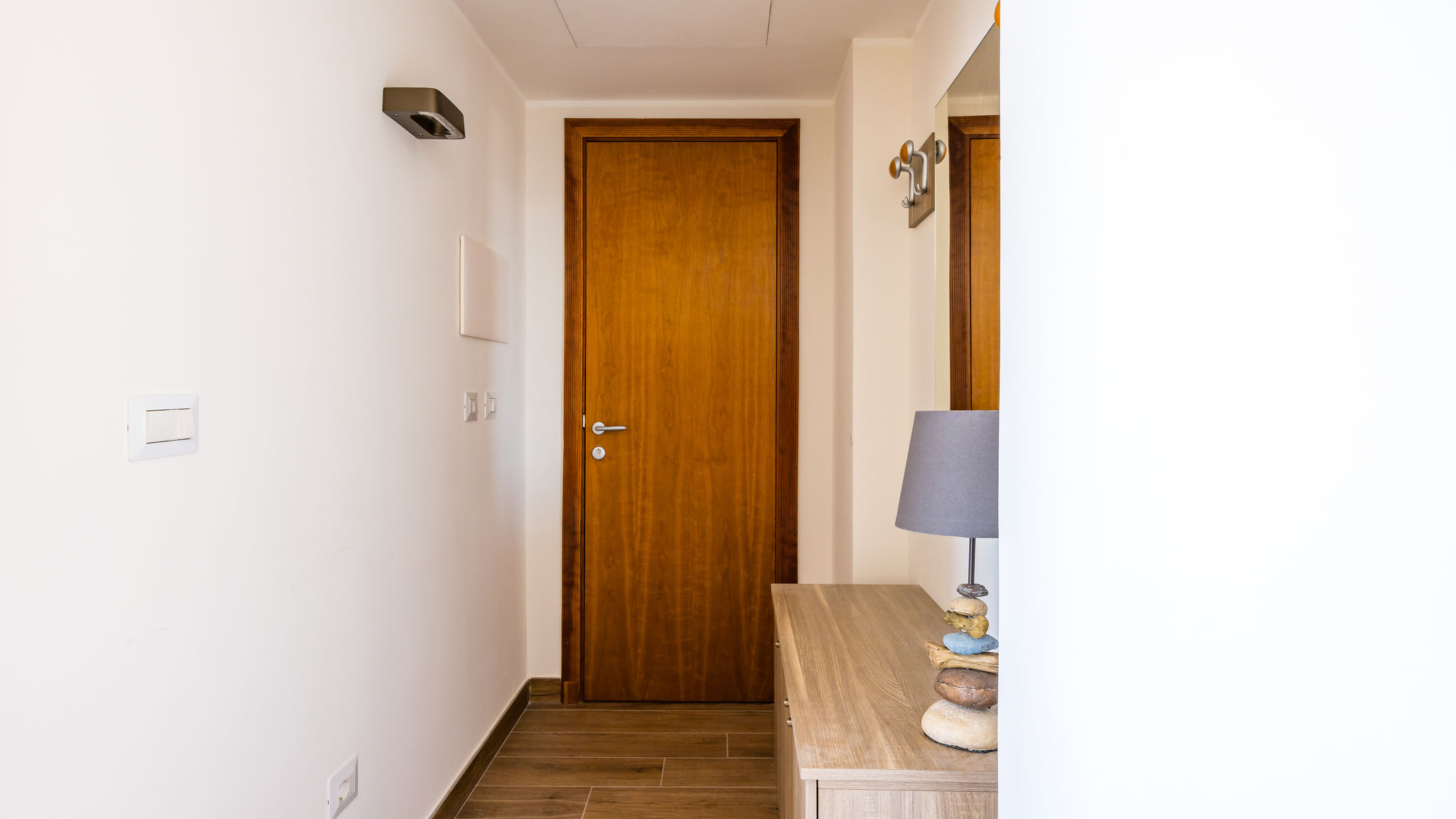 Napoliapartments.it (per Apt commercializzati) Napoli Chiave di Fuga - Doppia Deluxe -  Camera 5