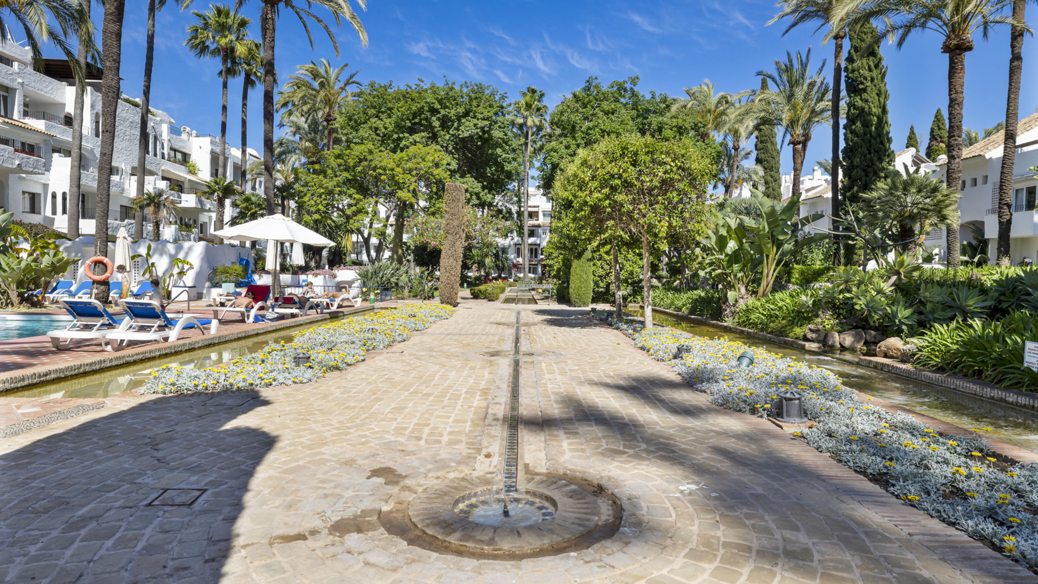 La Alcazaba flat with pool in Marbella - Ref M47