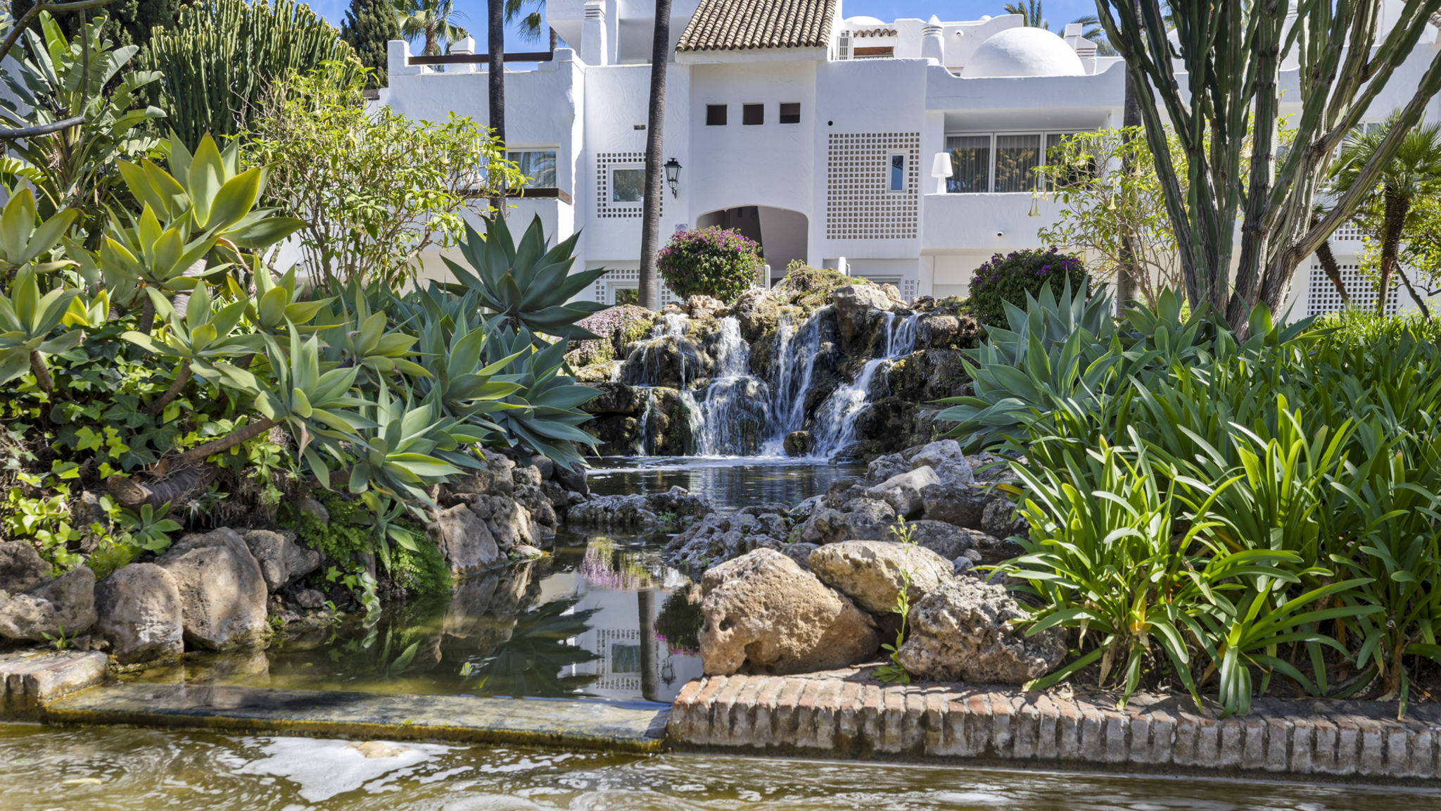 La Alcazaba flat with pool in Marbella - Ref M47