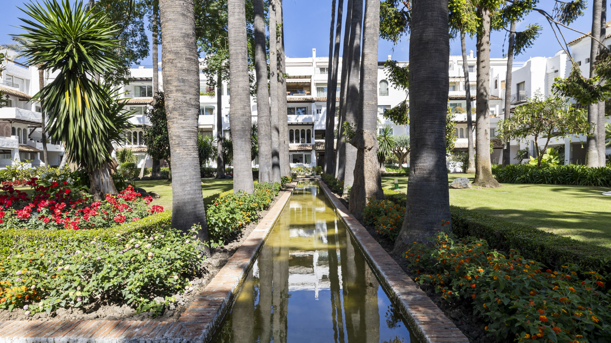 La Alcazaba flat with pool in Marbella - Ref M47