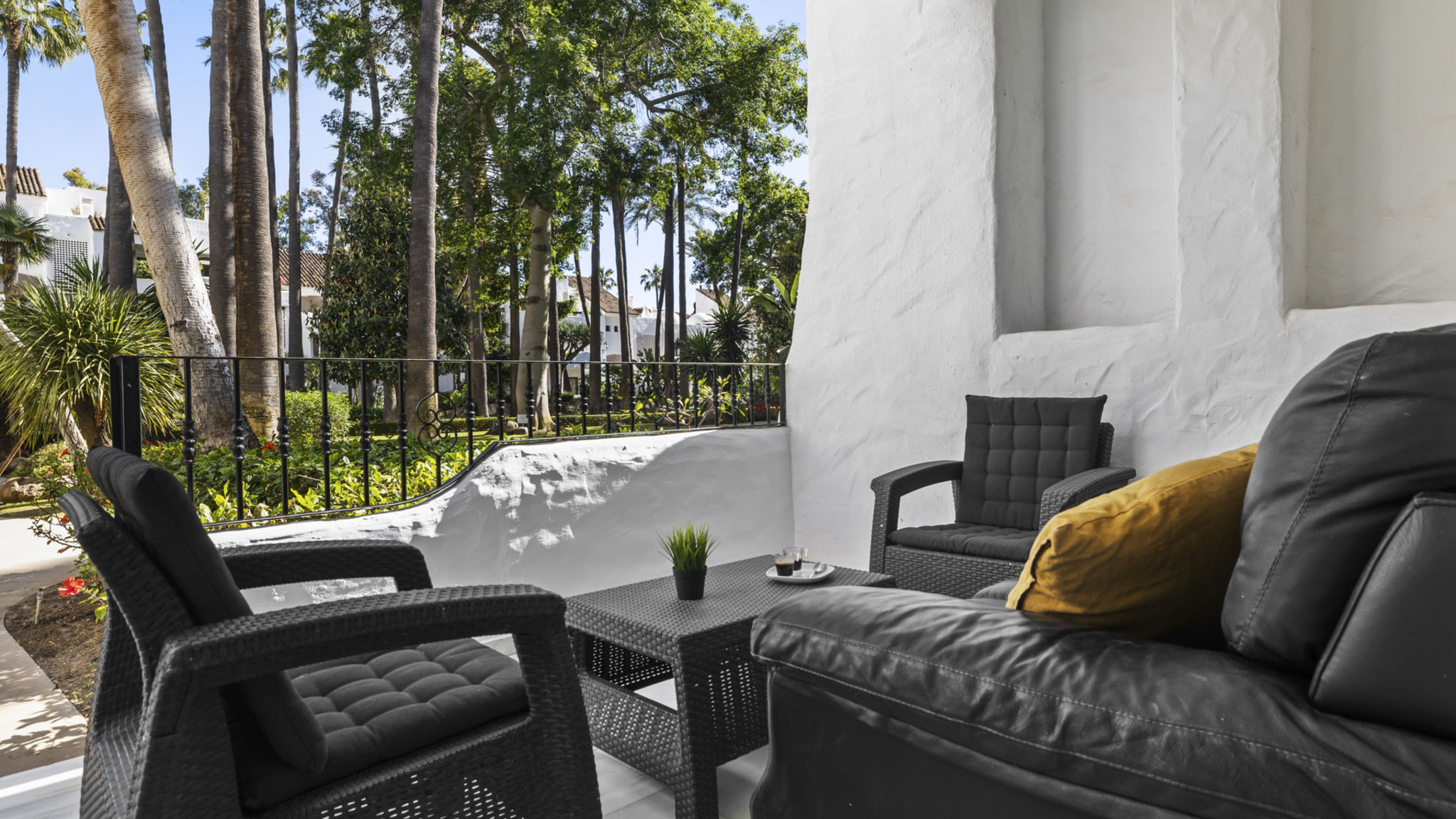 La Alcazaba flat with pool in Marbella - Ref M47