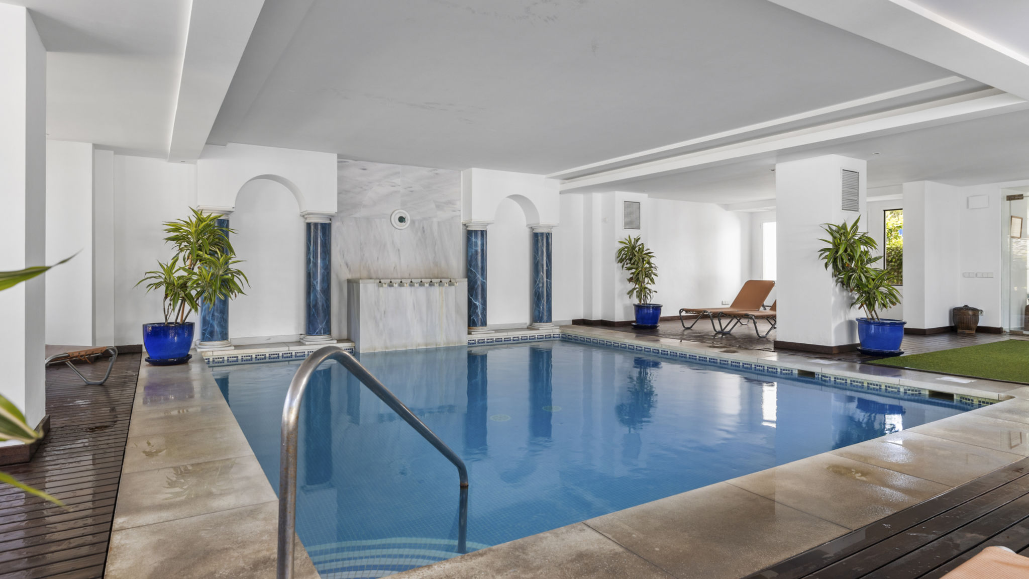 La Alcazaba flat with pool in Marbella - Ref M47