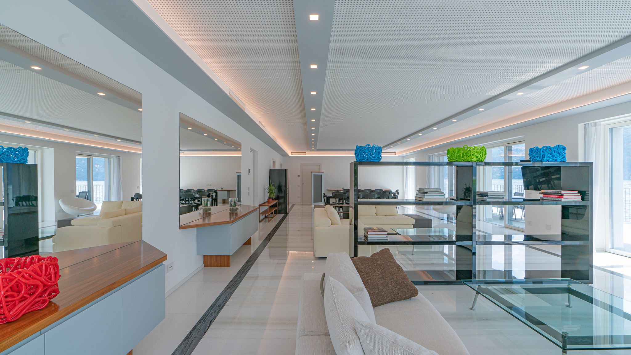 Italianway Carate Urio Villa White by MyVillaCollection