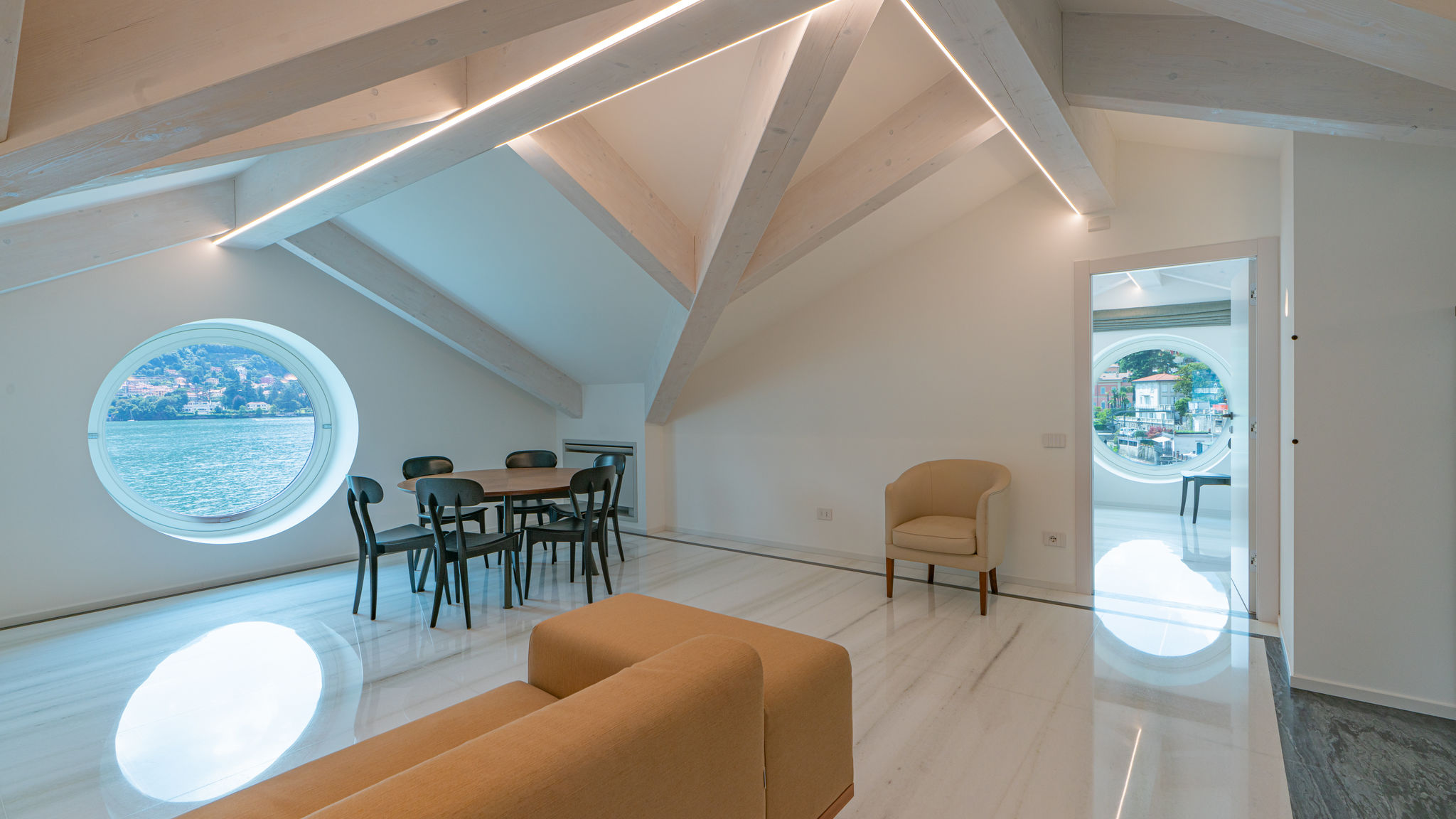 Italianway Carate Urio Villa White by MyVillaCollection