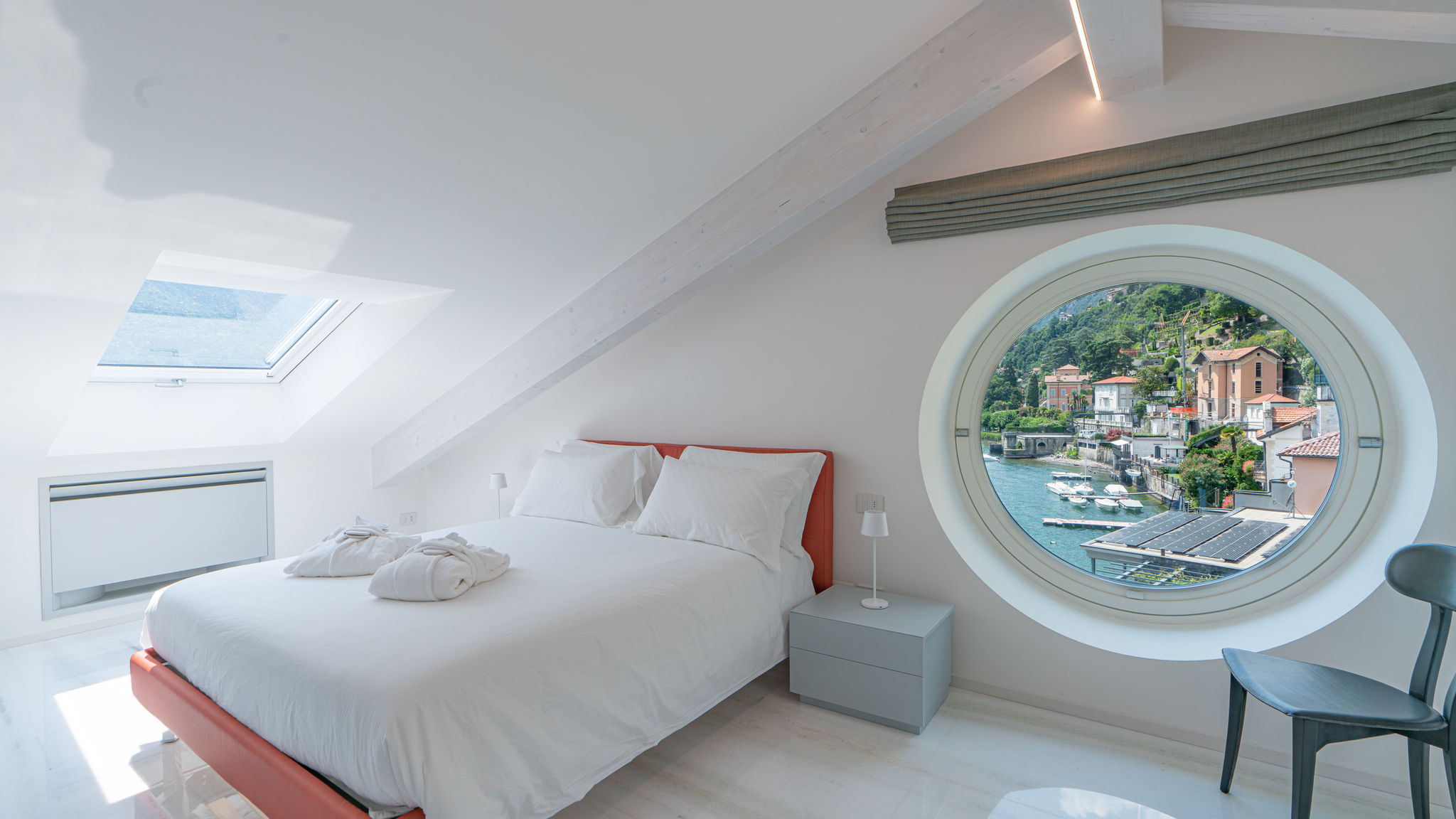 Italianway Carate Urio Villa White by MyVillaCollection