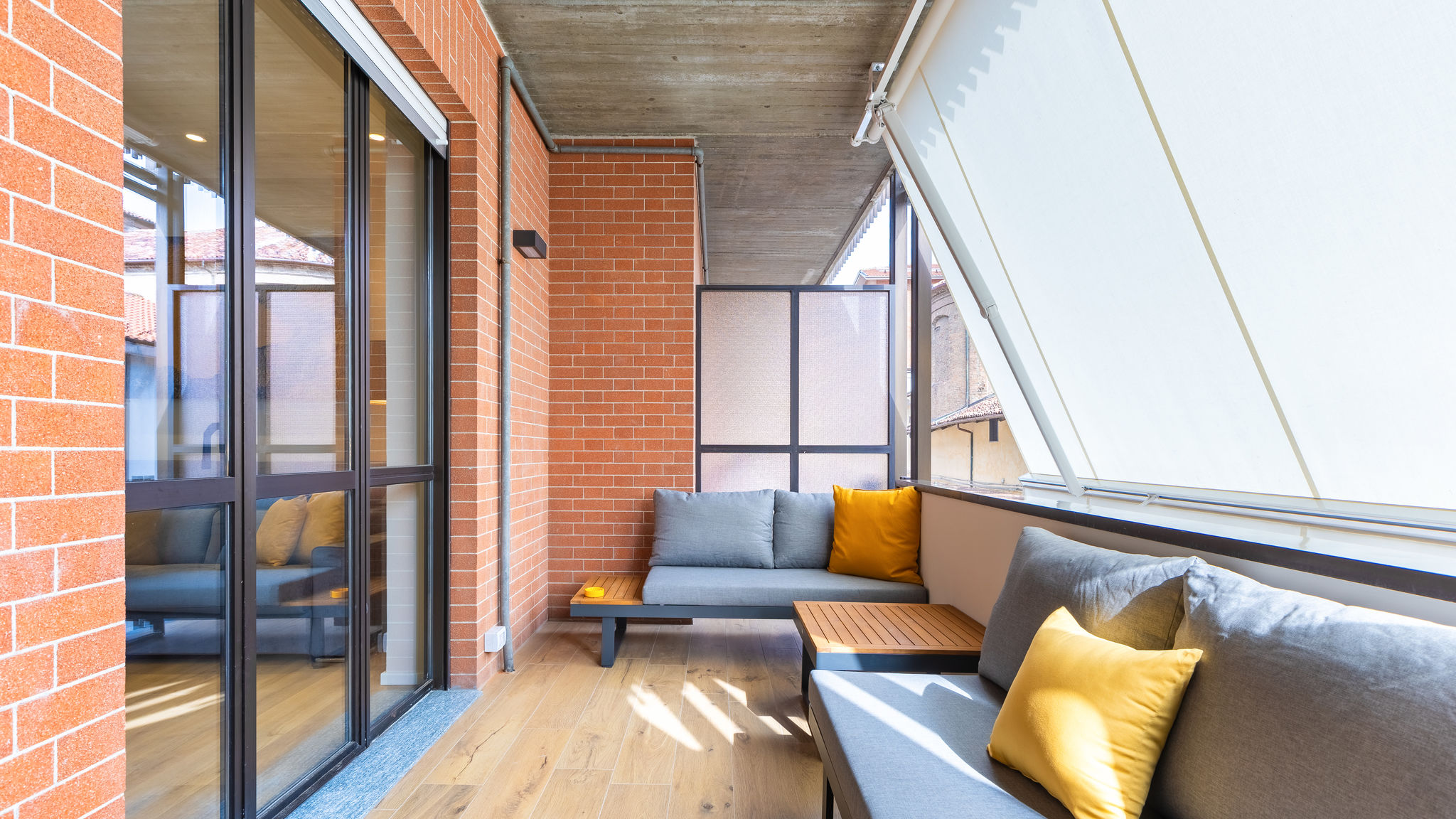 Italianway Asti C8 Apartments: Giallo Senape 02