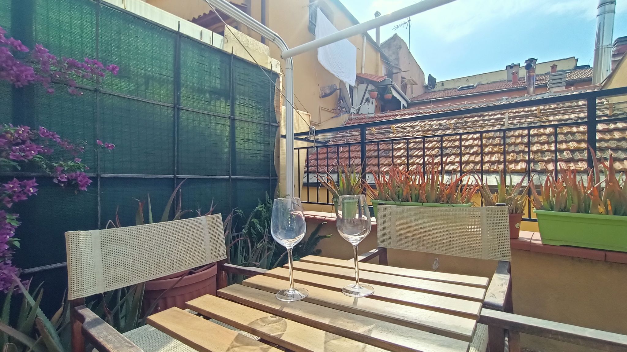 Italianway Albenga Delle Erbe – The Nightlife
