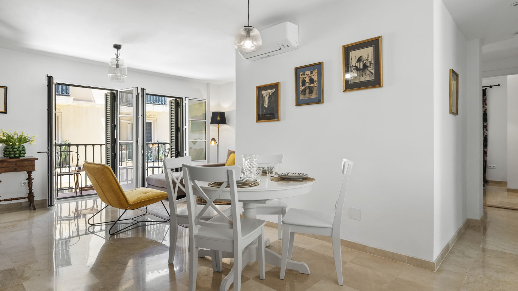 Costarentals Malaga Stunning apartment in Malaga historic center by Costarentals - MAL05
